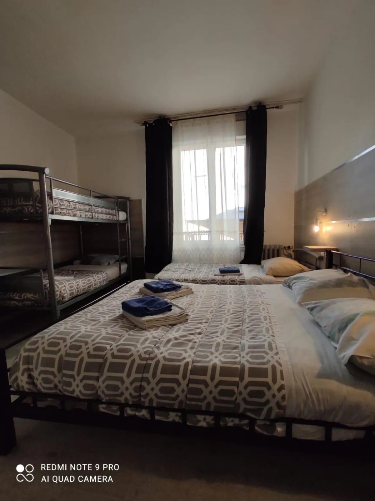 Bed in Hotel Le Bon Moine