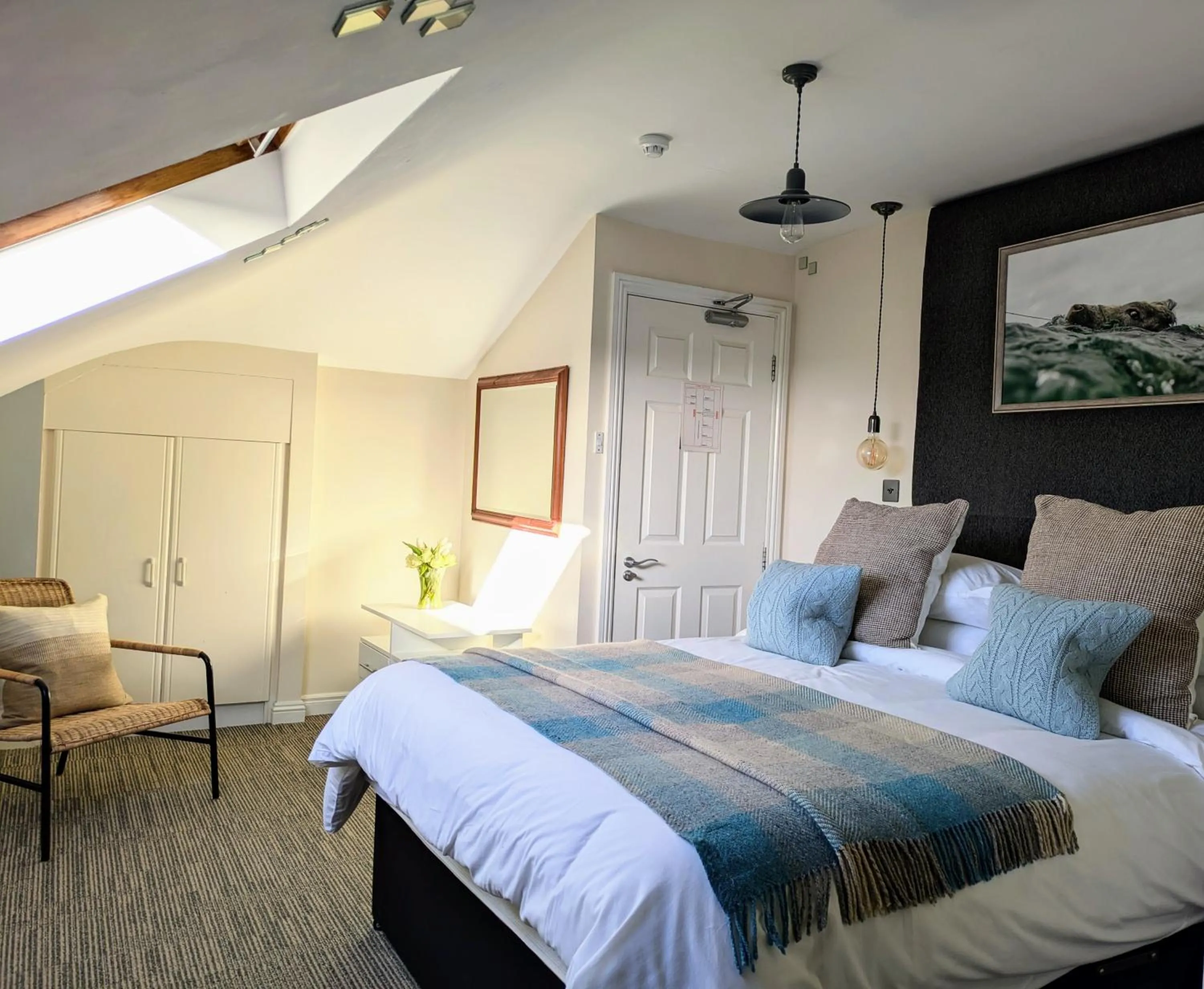 Bed in Hillside Lodge B&B