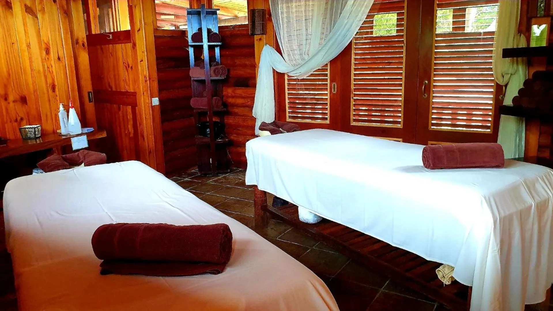 Spa and wellness centre/facilities in Lodge Roche Tamarin