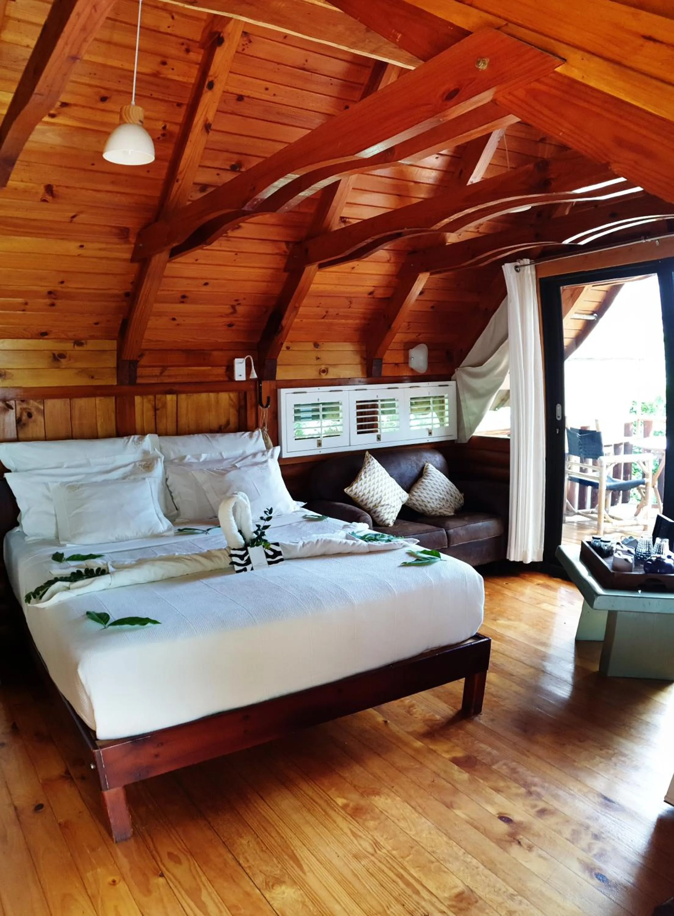 Bedroom in Lodge Roche Tamarin