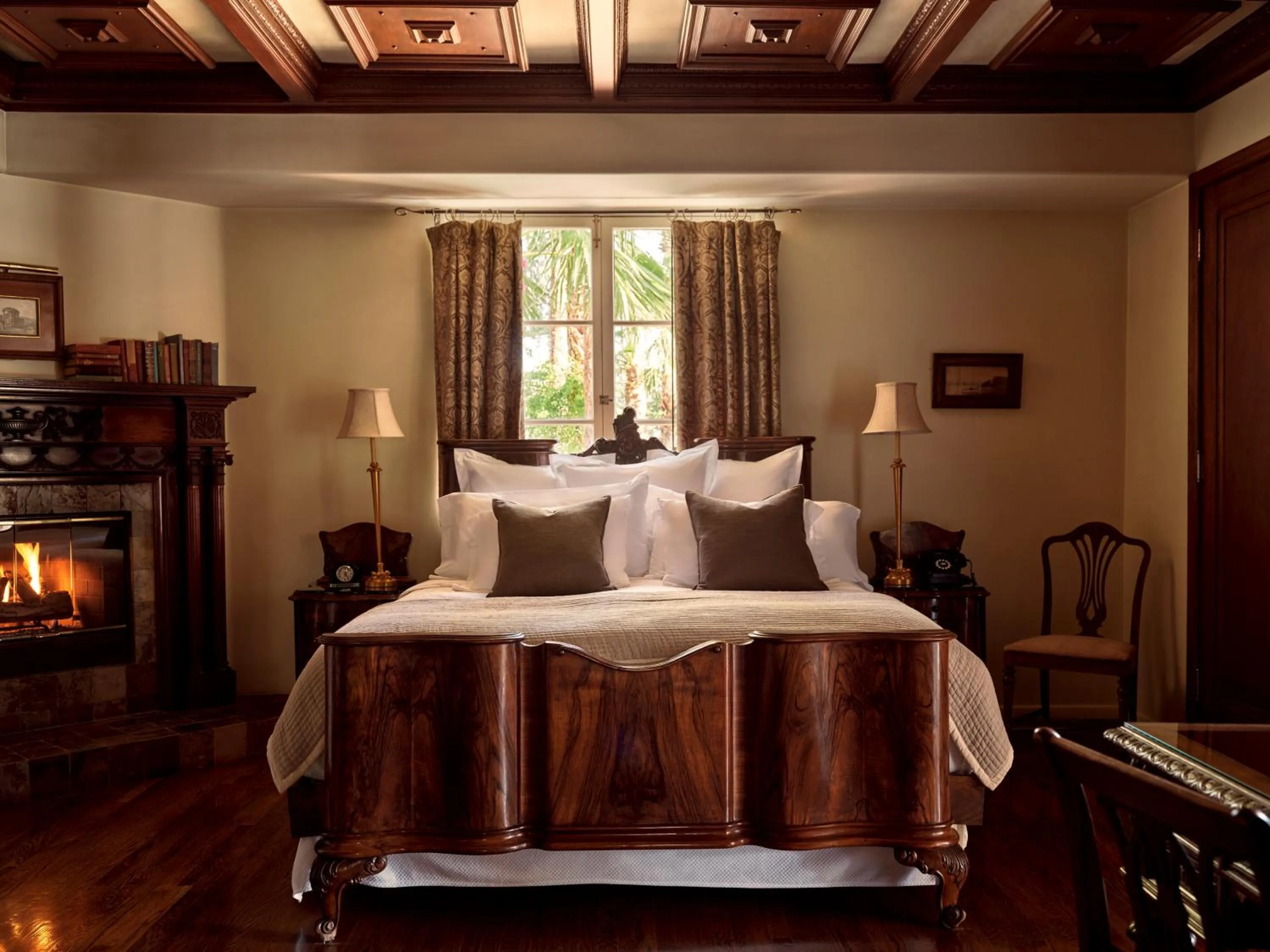 Bedroom in The Willows Palm Springs