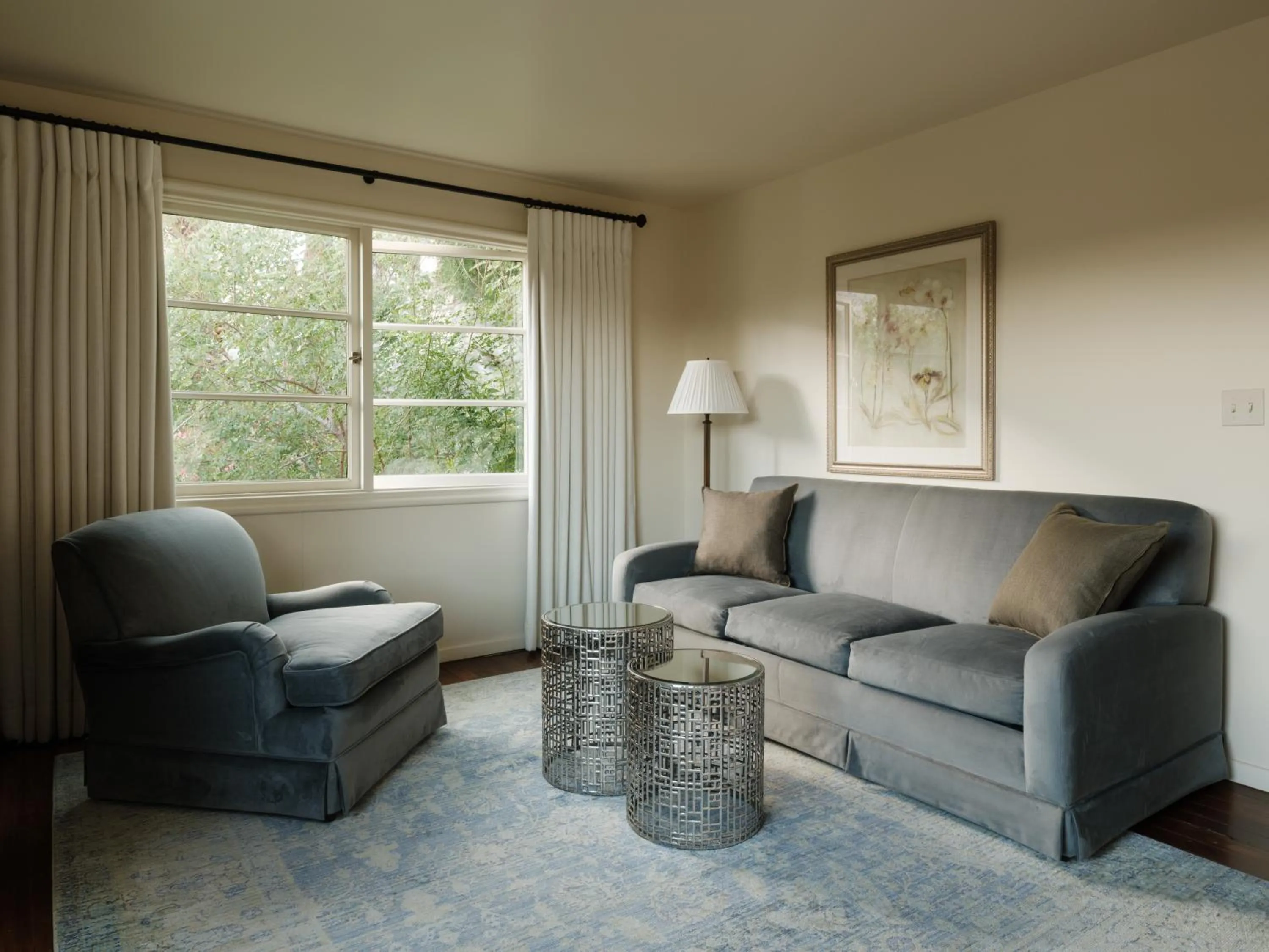 Seating area in The Willows Palm Springs