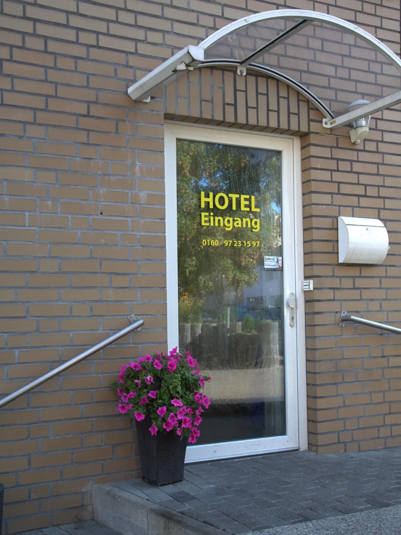 Facade/entrance in Hotel Zum Wersehof