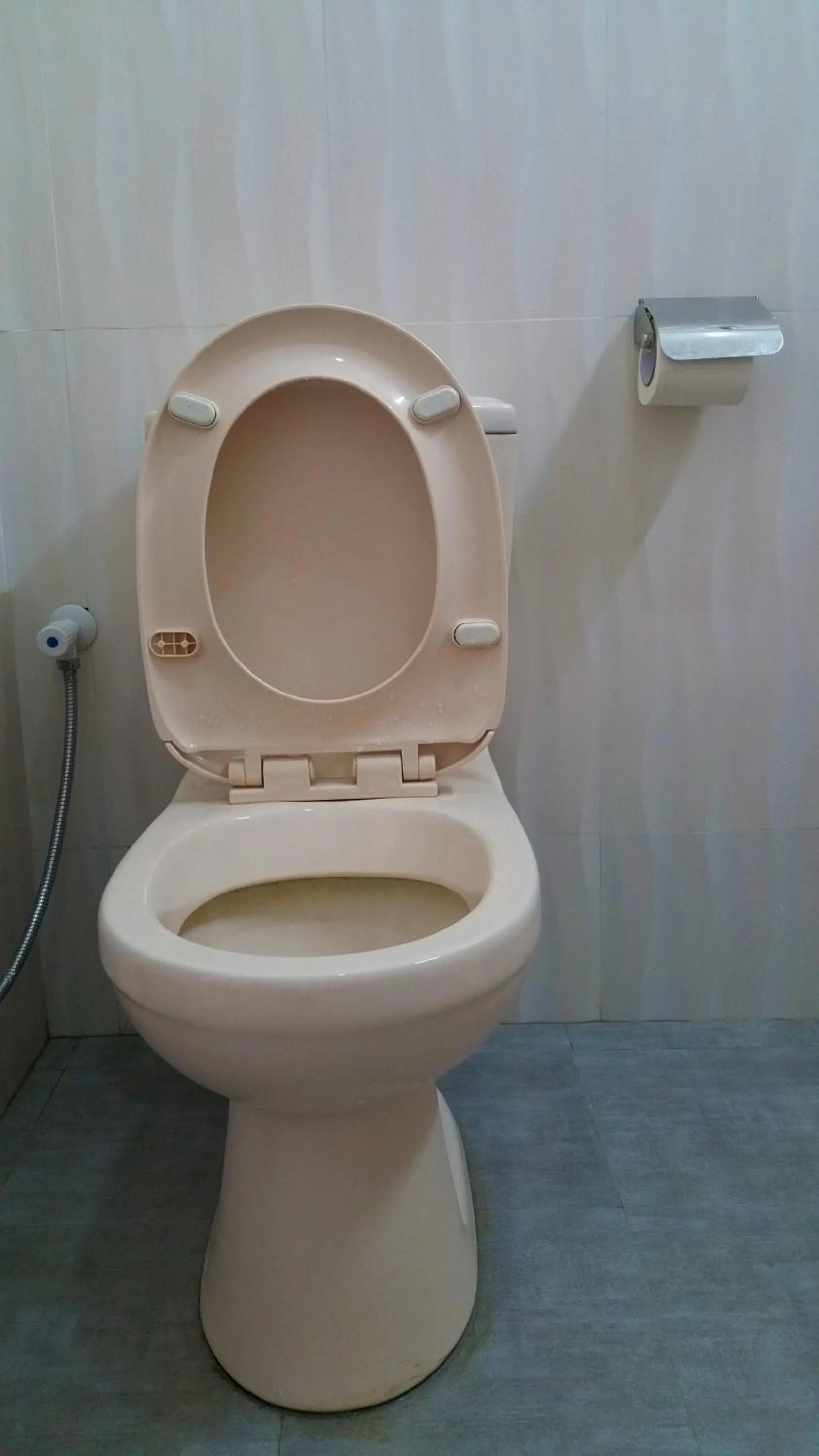 Toilet in Rivonway Hotel Polonnaruwa