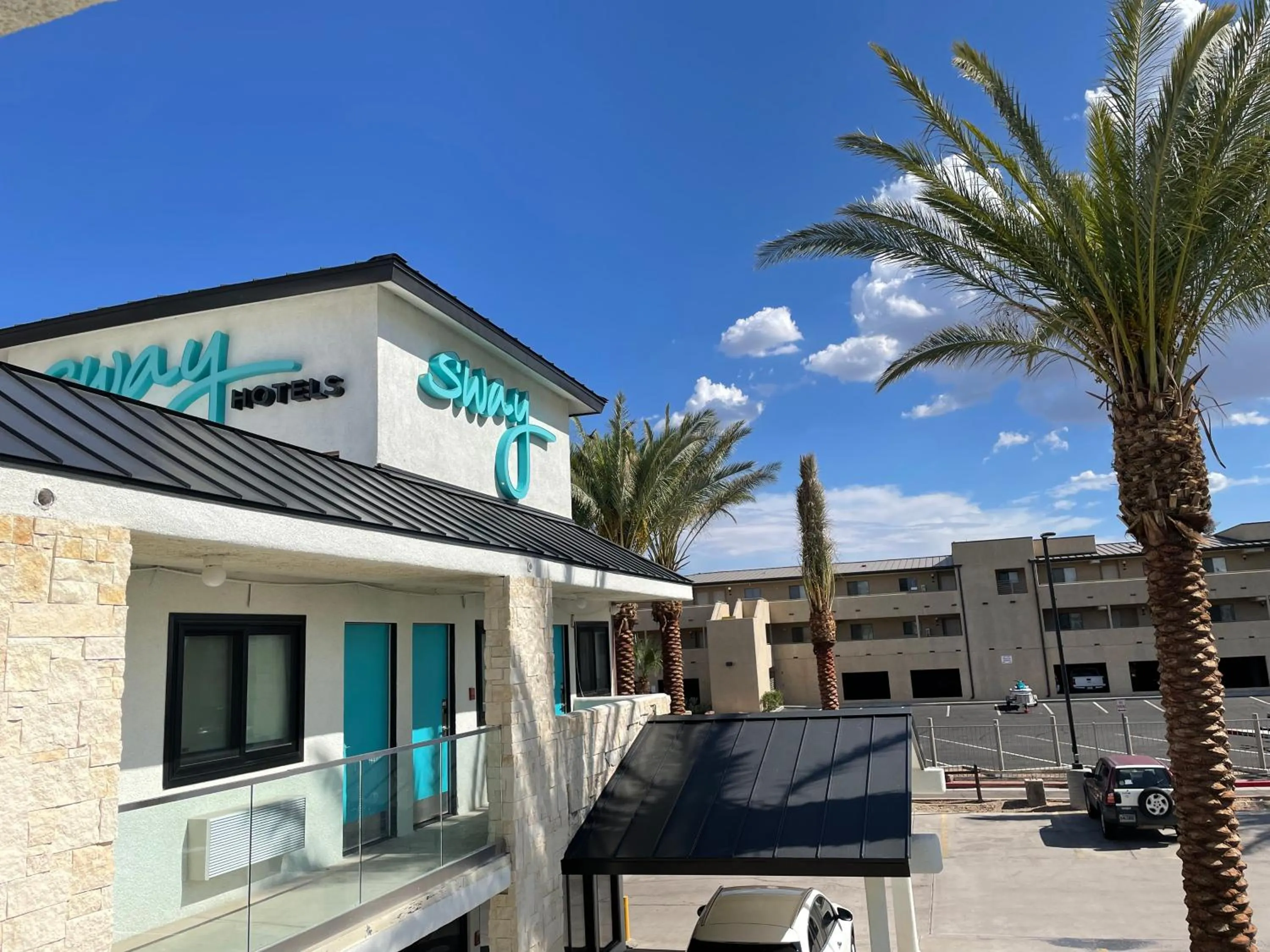 Property building in Sway Hotel Lake Havasu