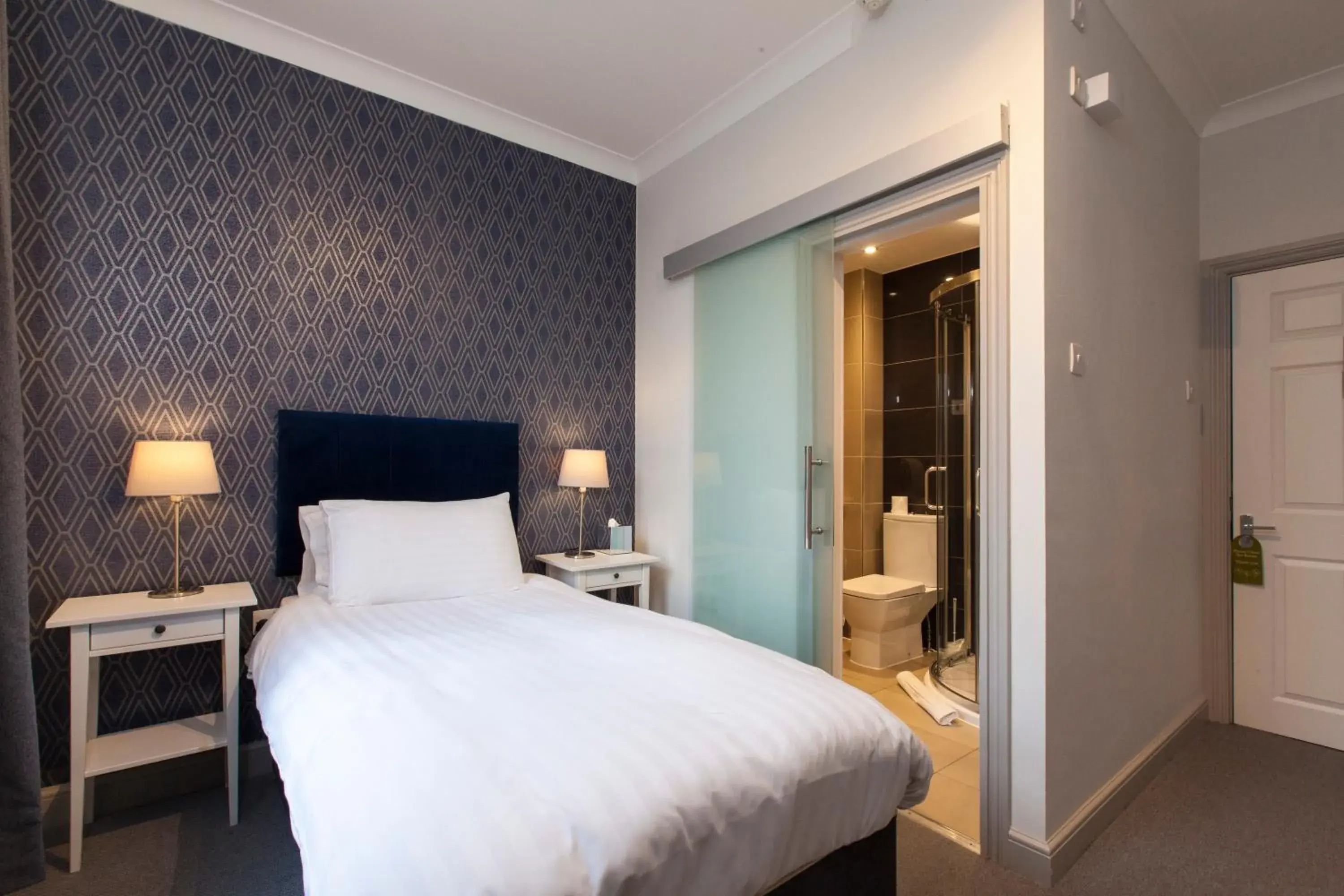 Deluxe Single Room in Asperion Hillside Hotel Deluxe Single Room in Asperion Hillside Hotel