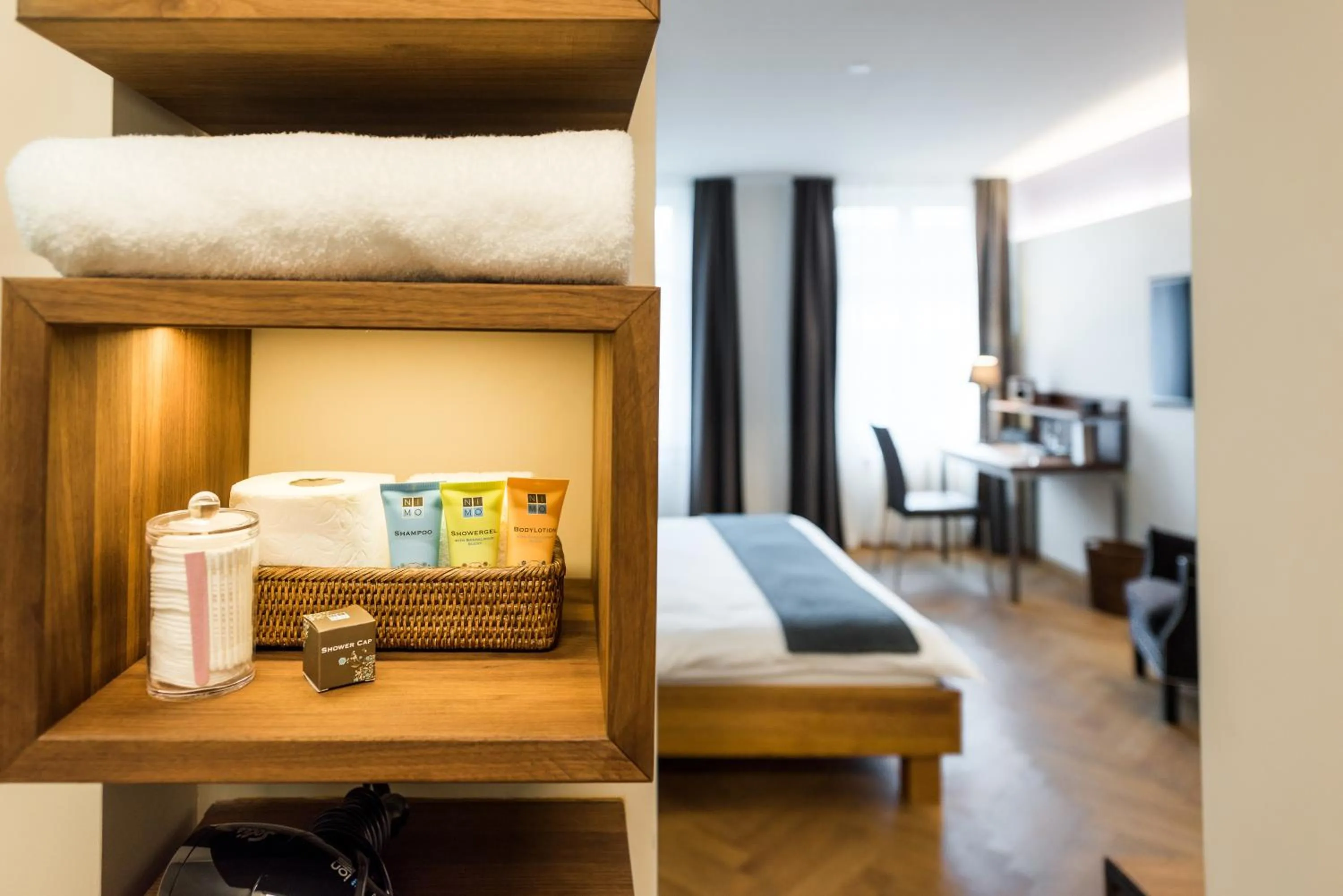 Bathroom, Bed in Boutique Hotel NI-MO