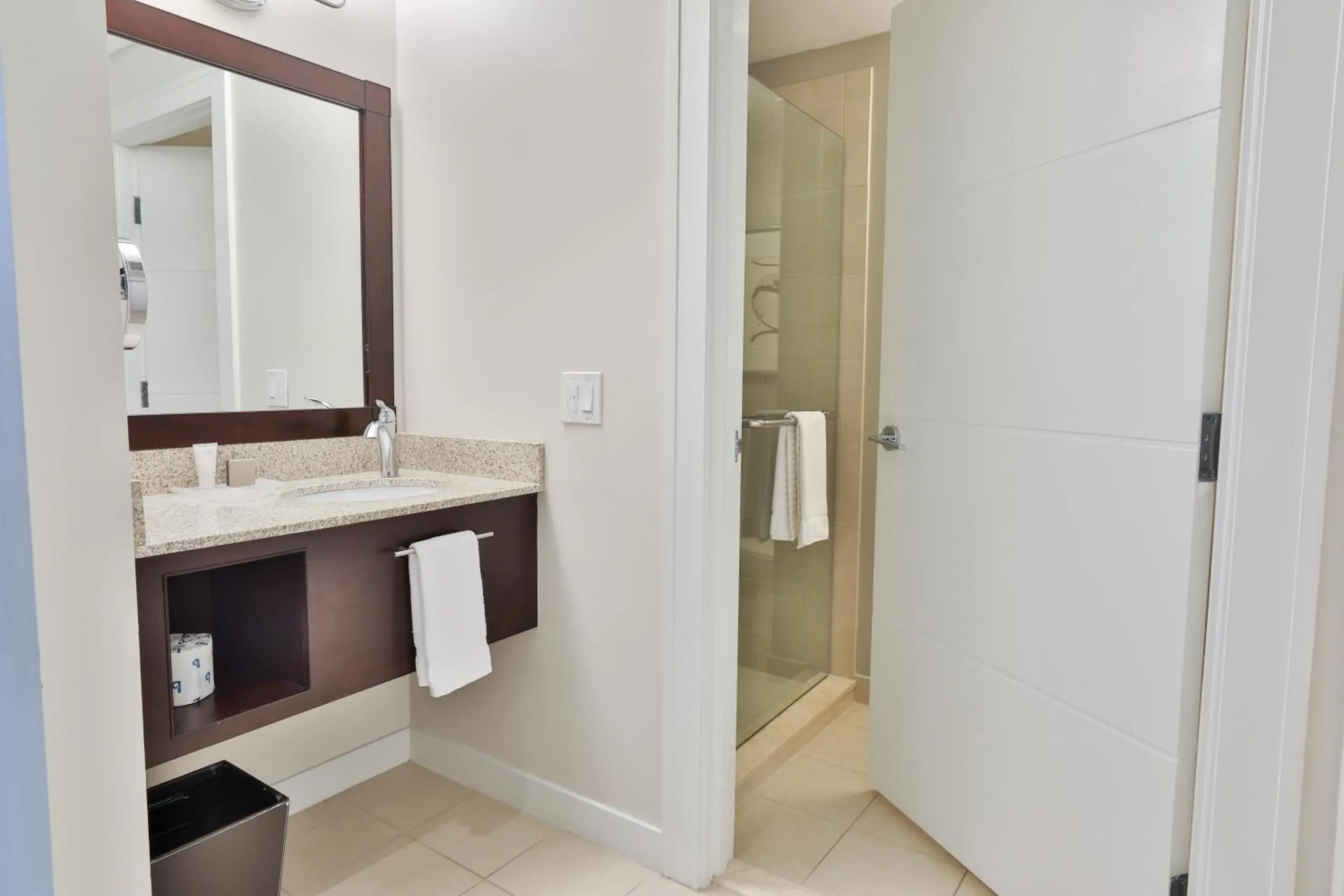 Deluxe Queen Room with Two Queen Beds - Handicap Accessible in Wind Creek Bethlehem Casino & Resort Deluxe Queen Room with Two Queen Beds - Handicap Accessible in Wind Creek Bethlehem Casino & Resort