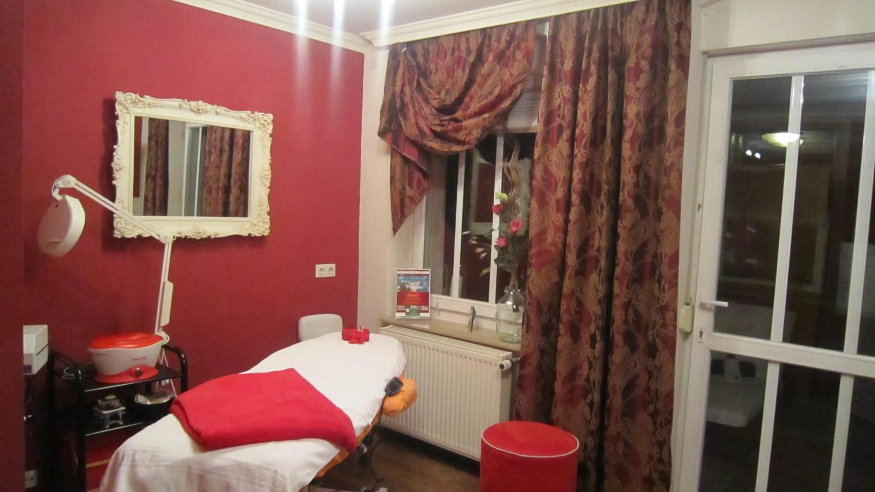 Spa and wellness centre/facilities, Bed in Ahorn Hotel