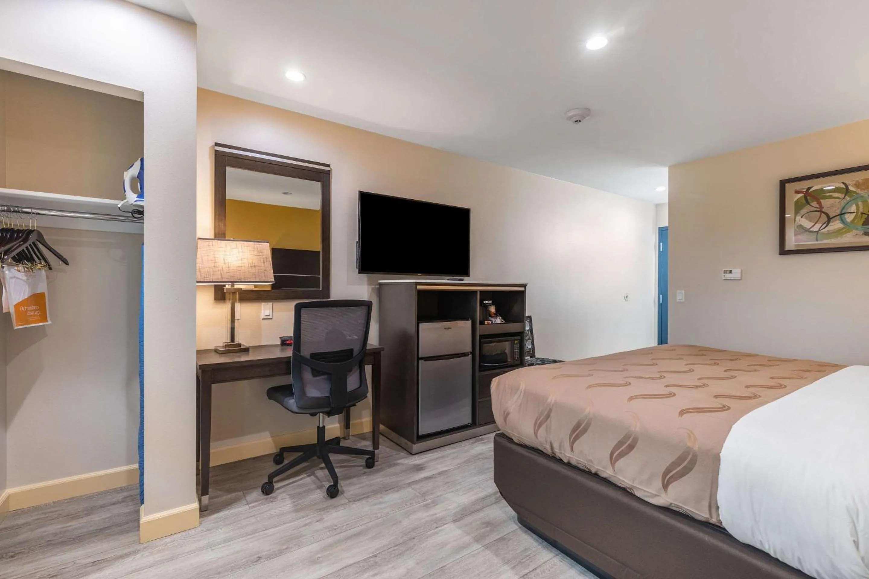 Bedroom, Bed in Quality Inn Banning I-10