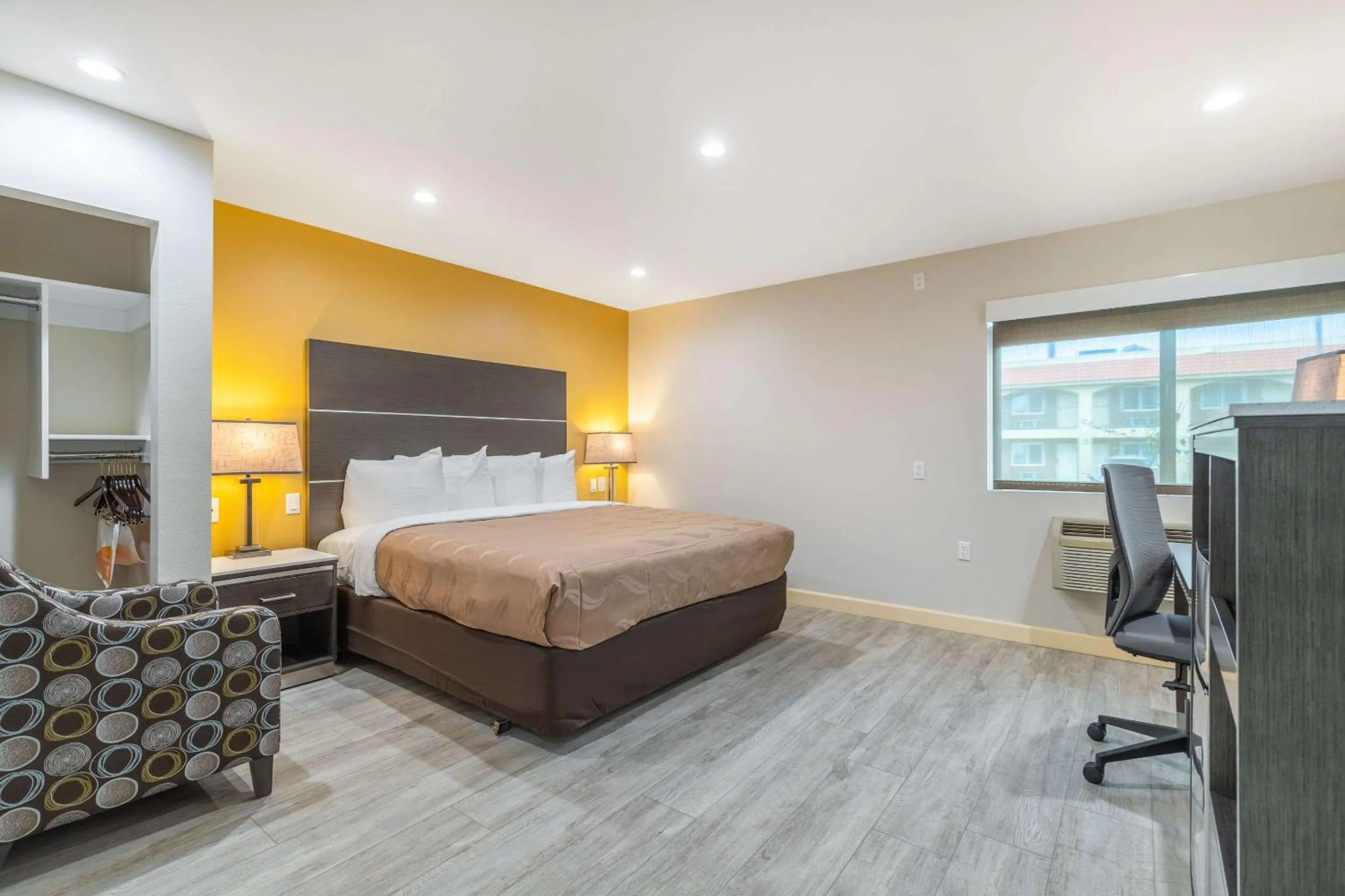 Bedroom, Bed in Quality Inn Banning I-10