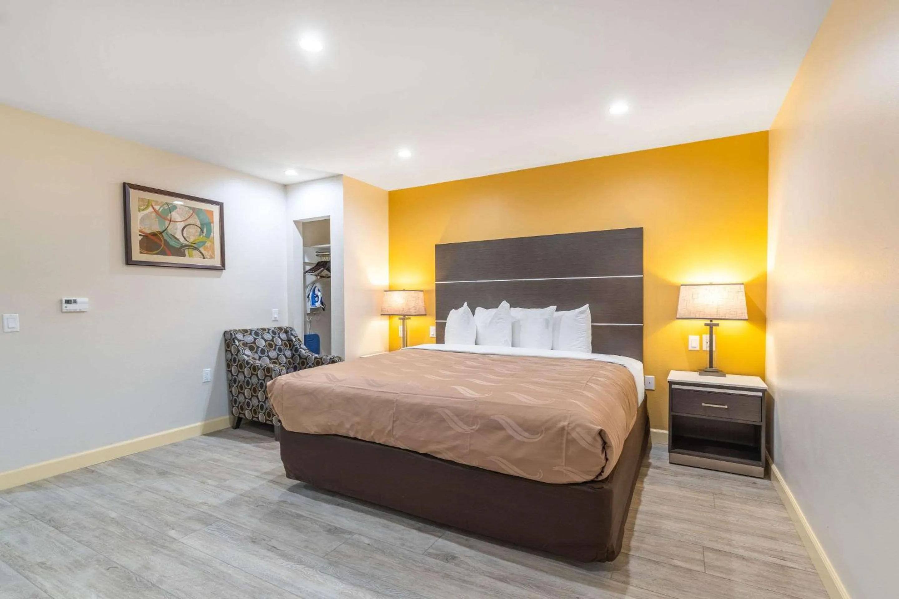 Bedroom, Bed in Quality Inn Banning I-10