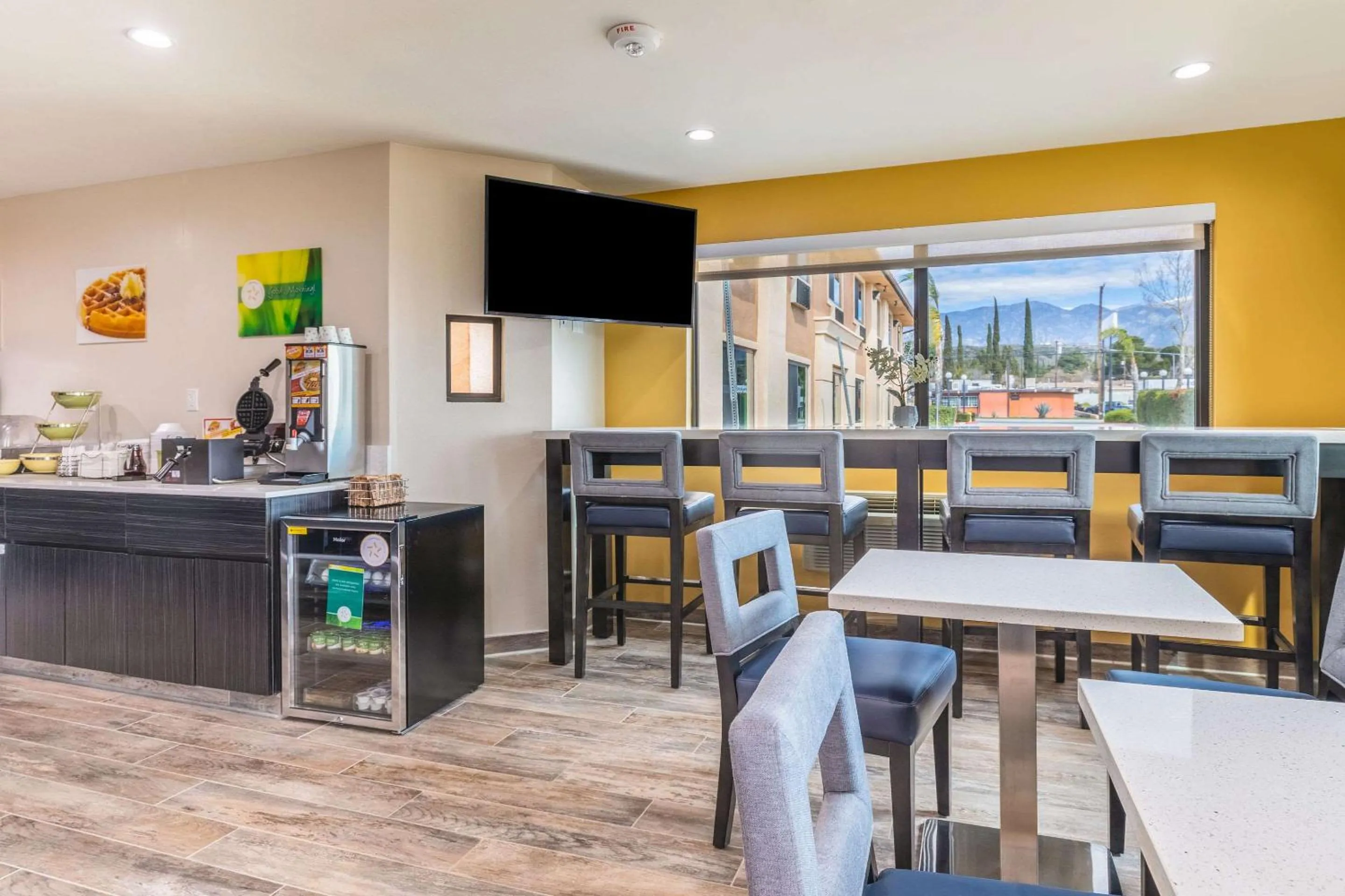 Breakfast in Quality Inn Banning I-10