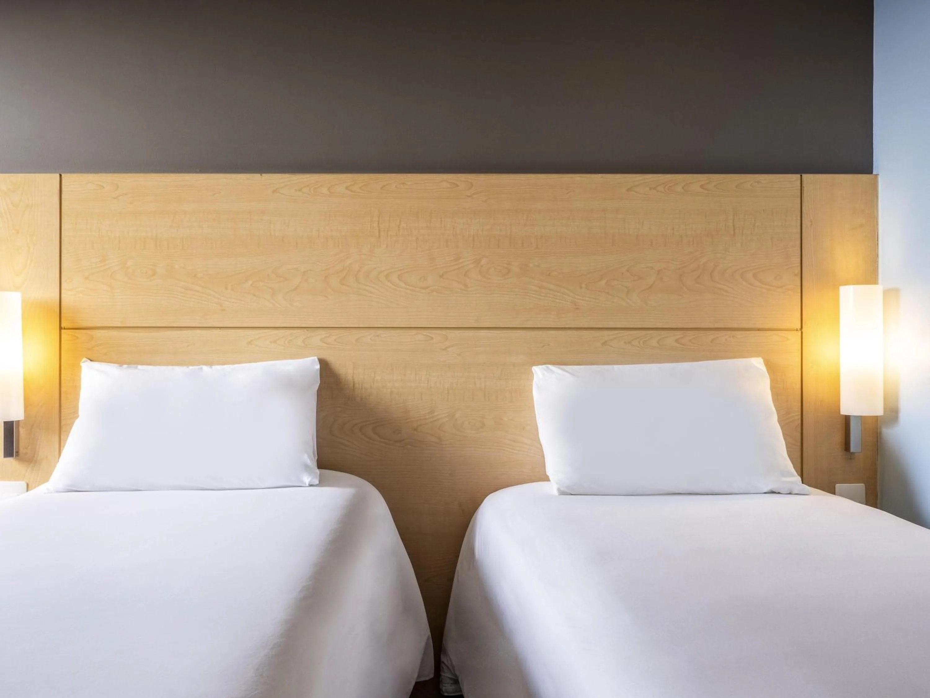 Bedroom, Bed in Ibis Chihuahua