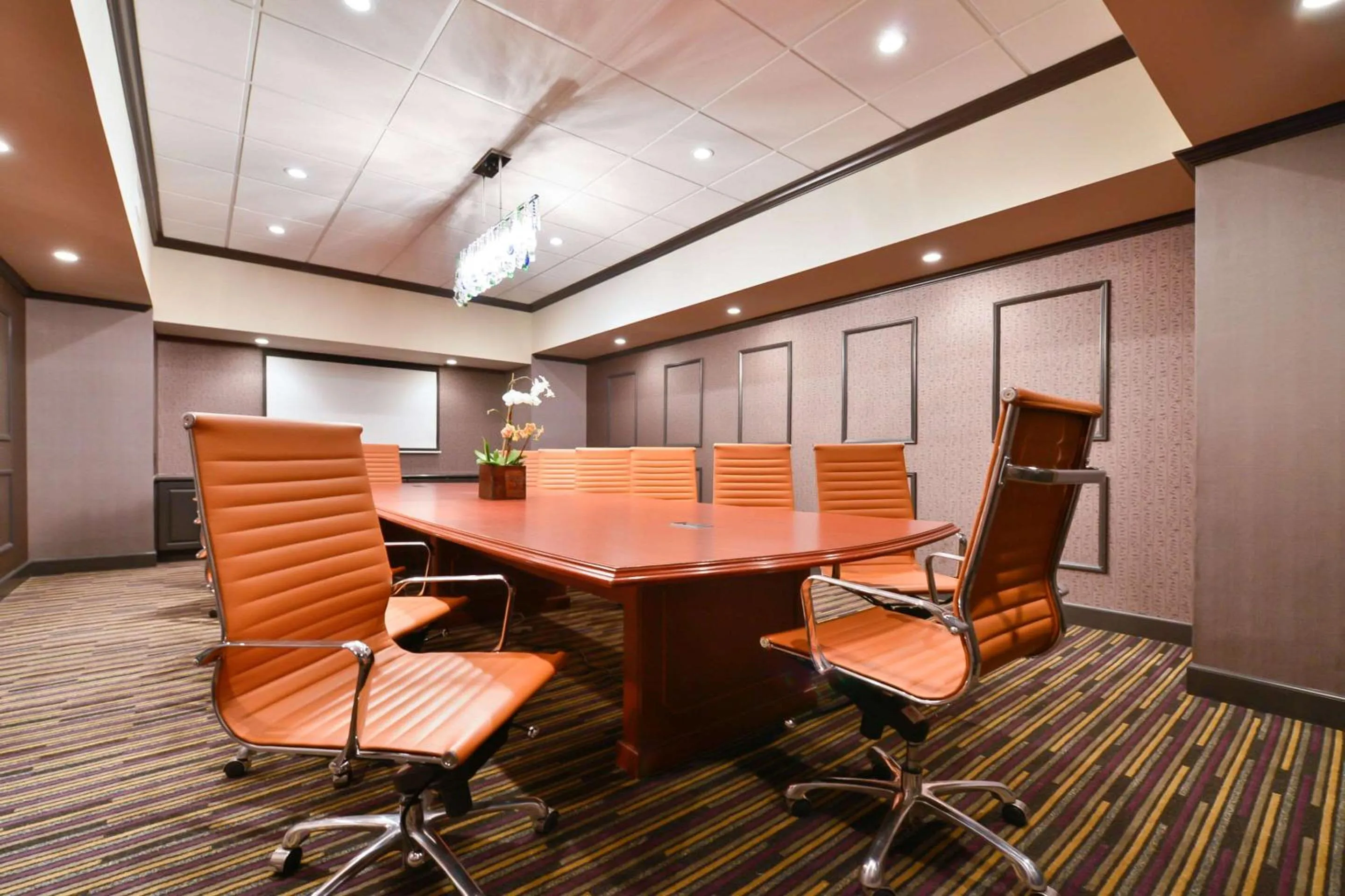 On site in The Hills Hotel, an IHG Hotel