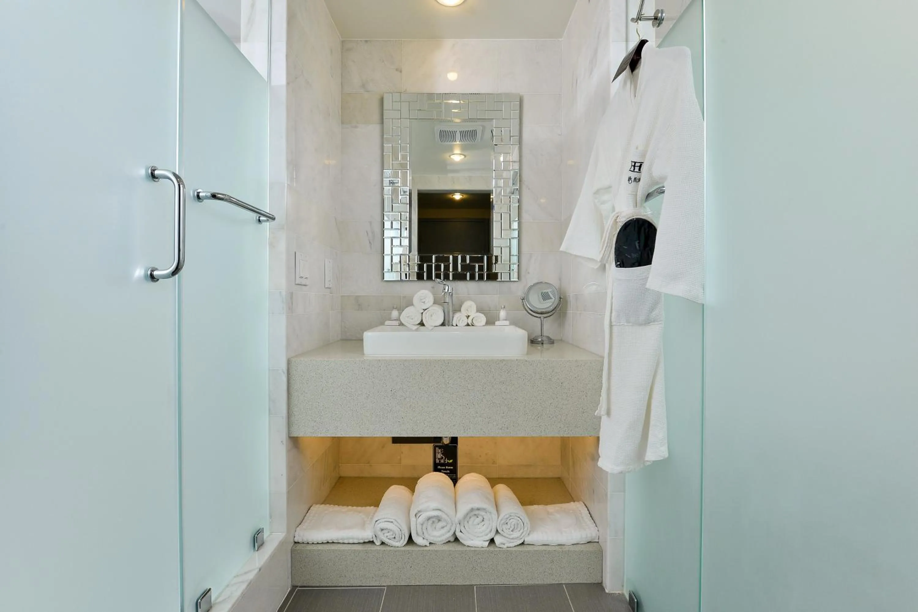 Bathroom in The Hills Hotel, an IHG Hotel