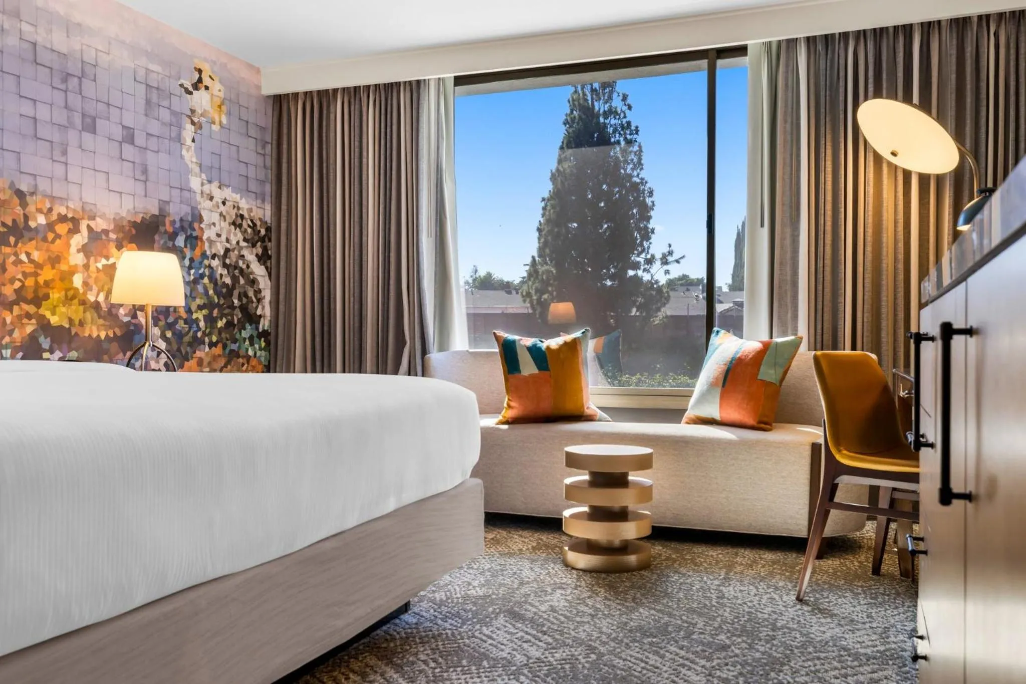 Photo of the whole room, Bed in voco Laguna Hills by IHG