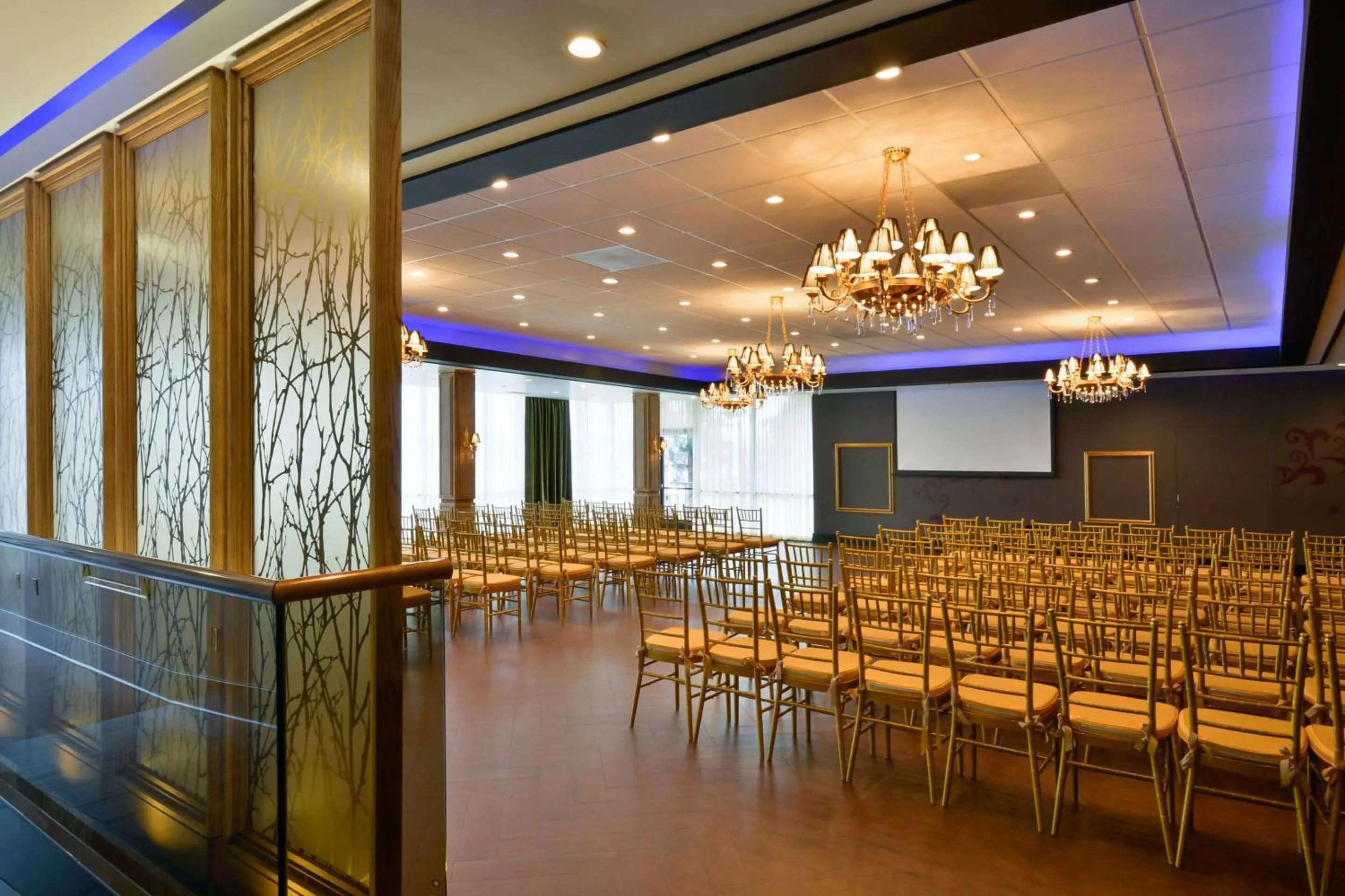 On site in The Hills Hotel, an IHG Hotel