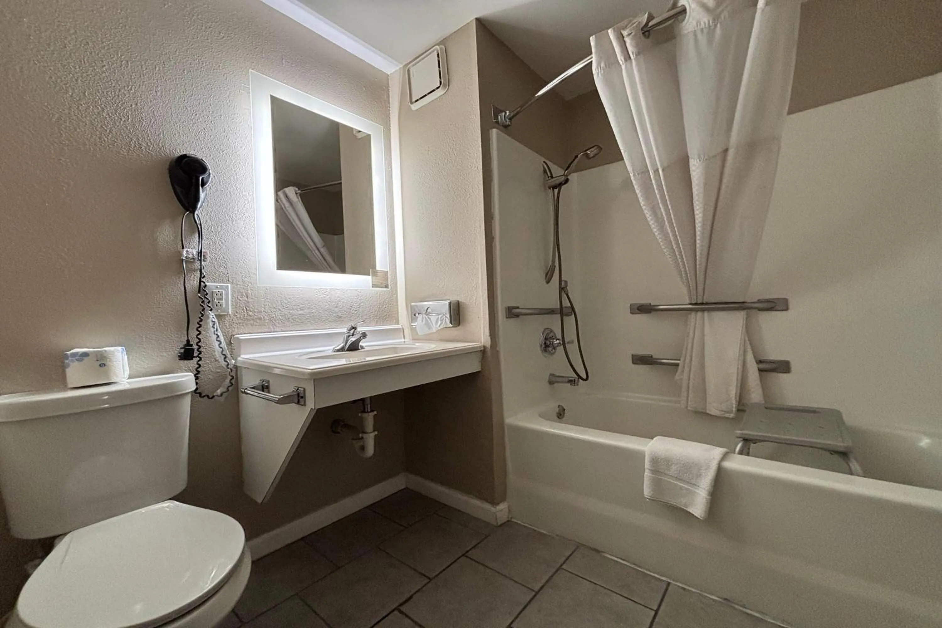 Bathroom in Super 8 by Wyndham Alton