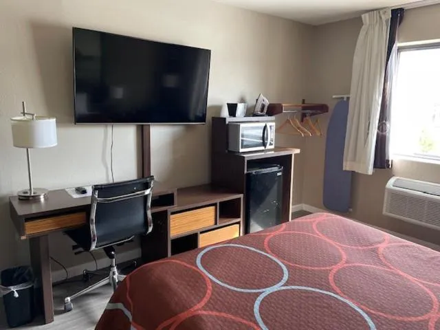 Bed in Super 8 by Wyndham Alton