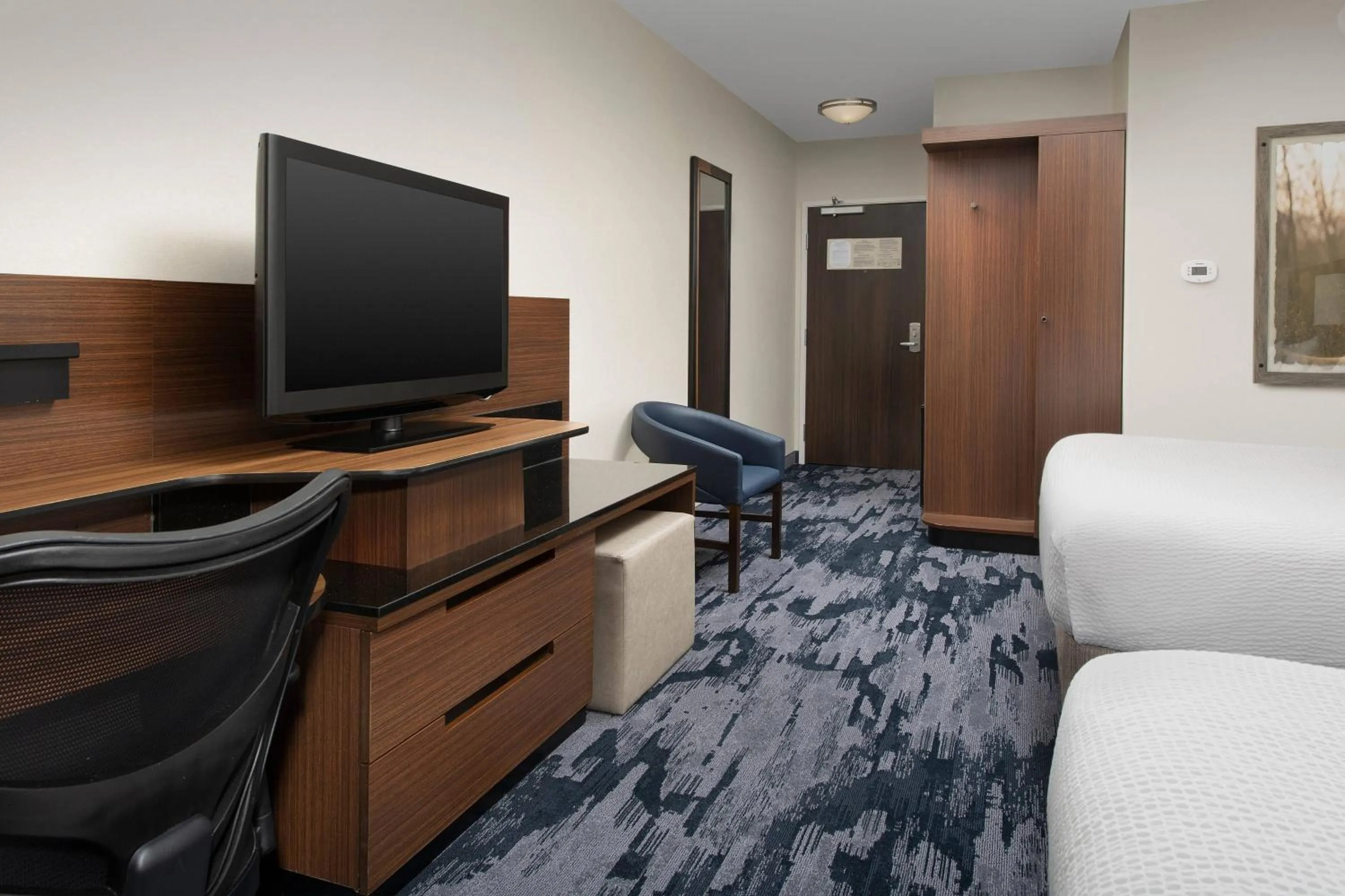 Photo of the whole room in Fairfield Inn & Suites Baltimore BWI Airport