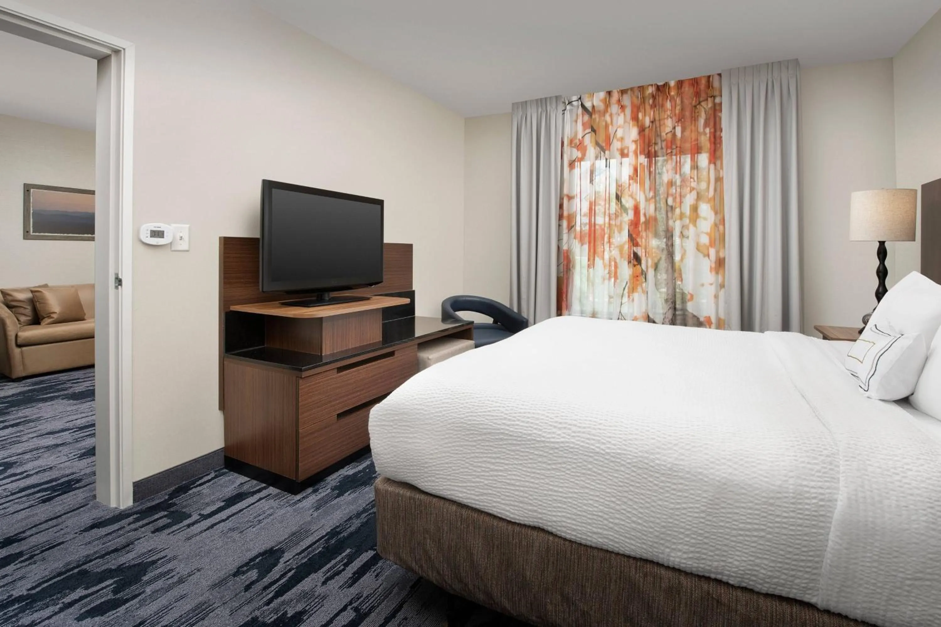 Bedroom, Bed in Fairfield Inn & Suites Baltimore BWI Airport