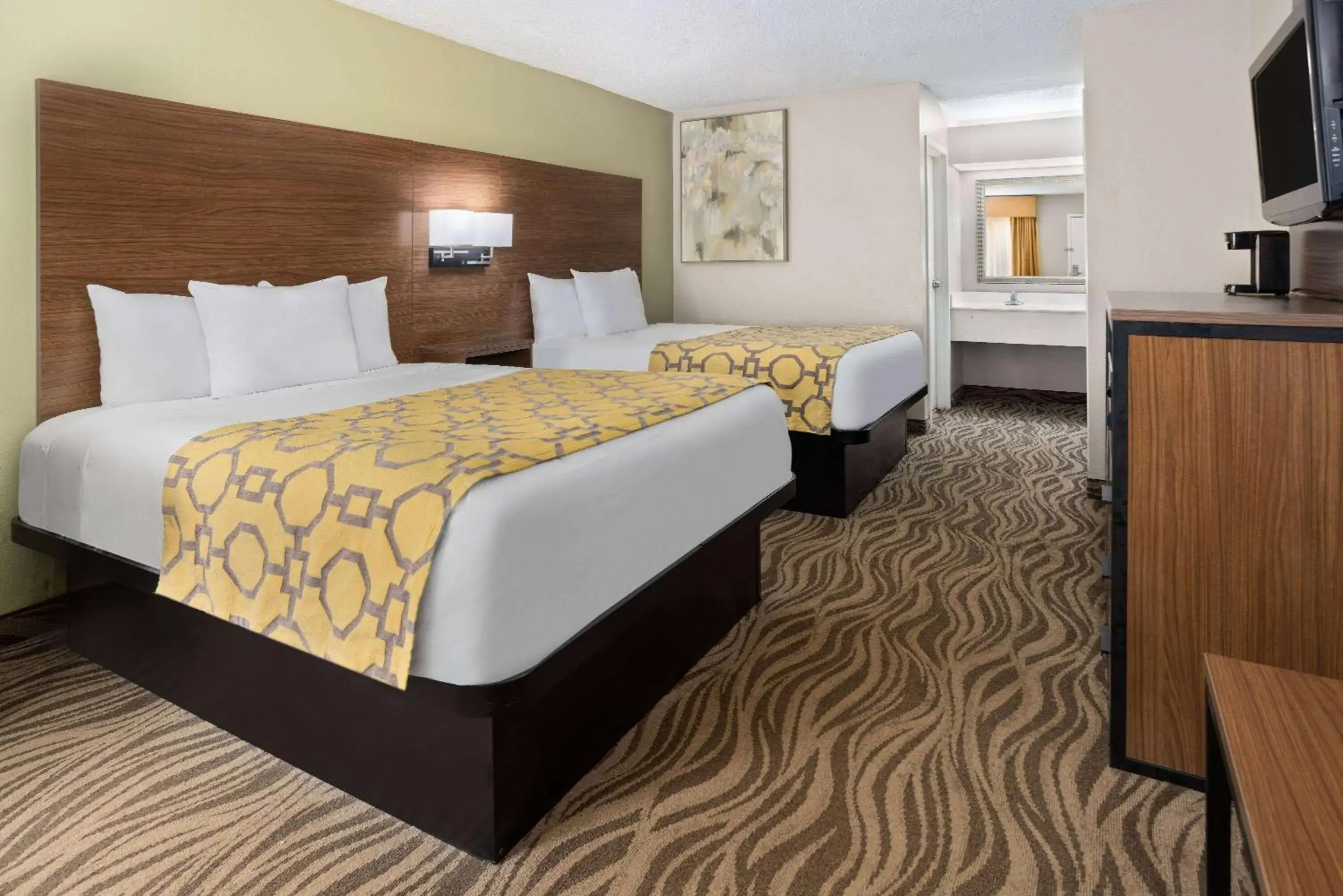 Queen Room with Two Queen Beds - Non-Smoking in Baymont by Wyndham Griffin Queen Room with Two Queen Beds - Non-Smoking in Baymont by Wyndham Griffin