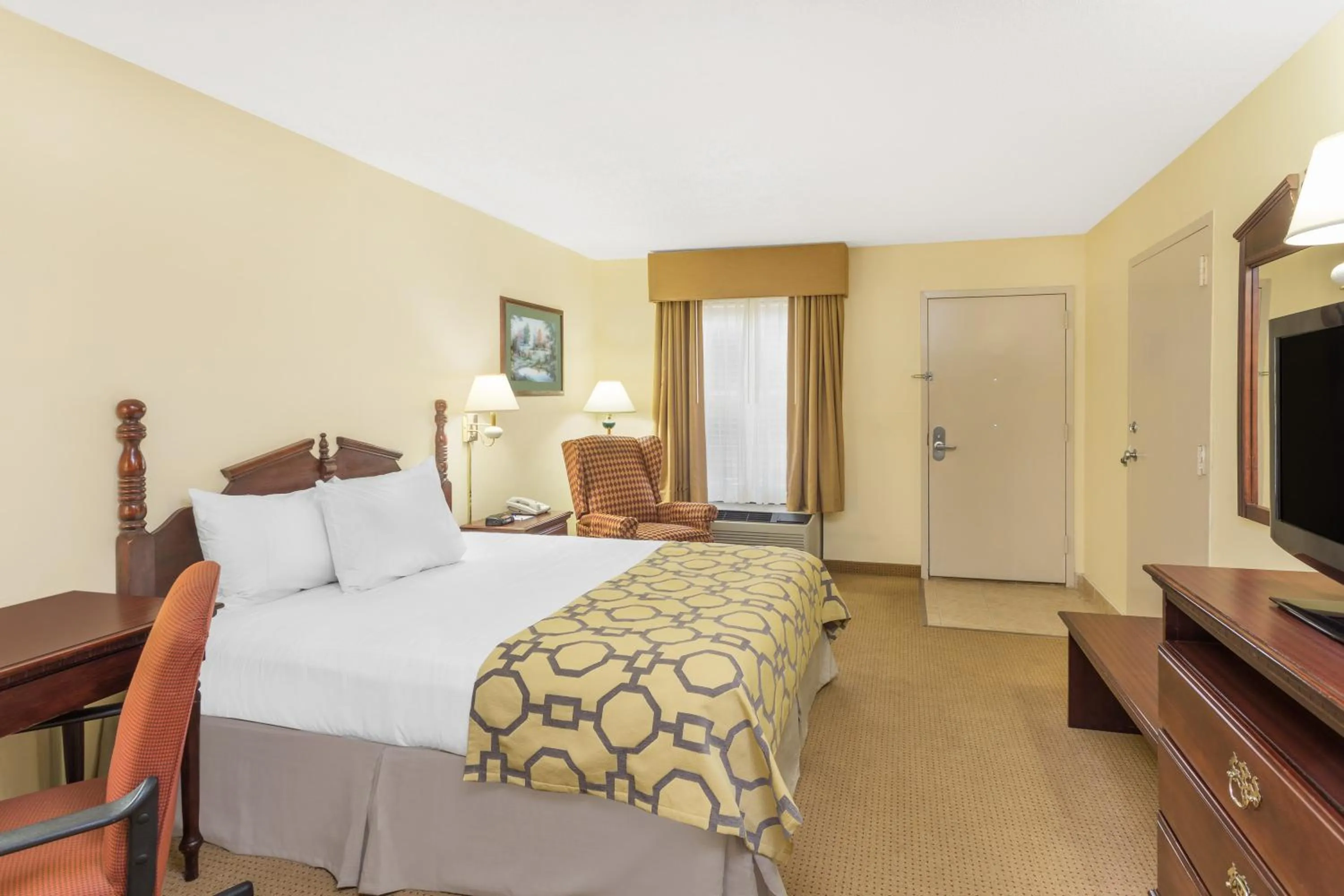 Bed in Baymont by Wyndham Griffin