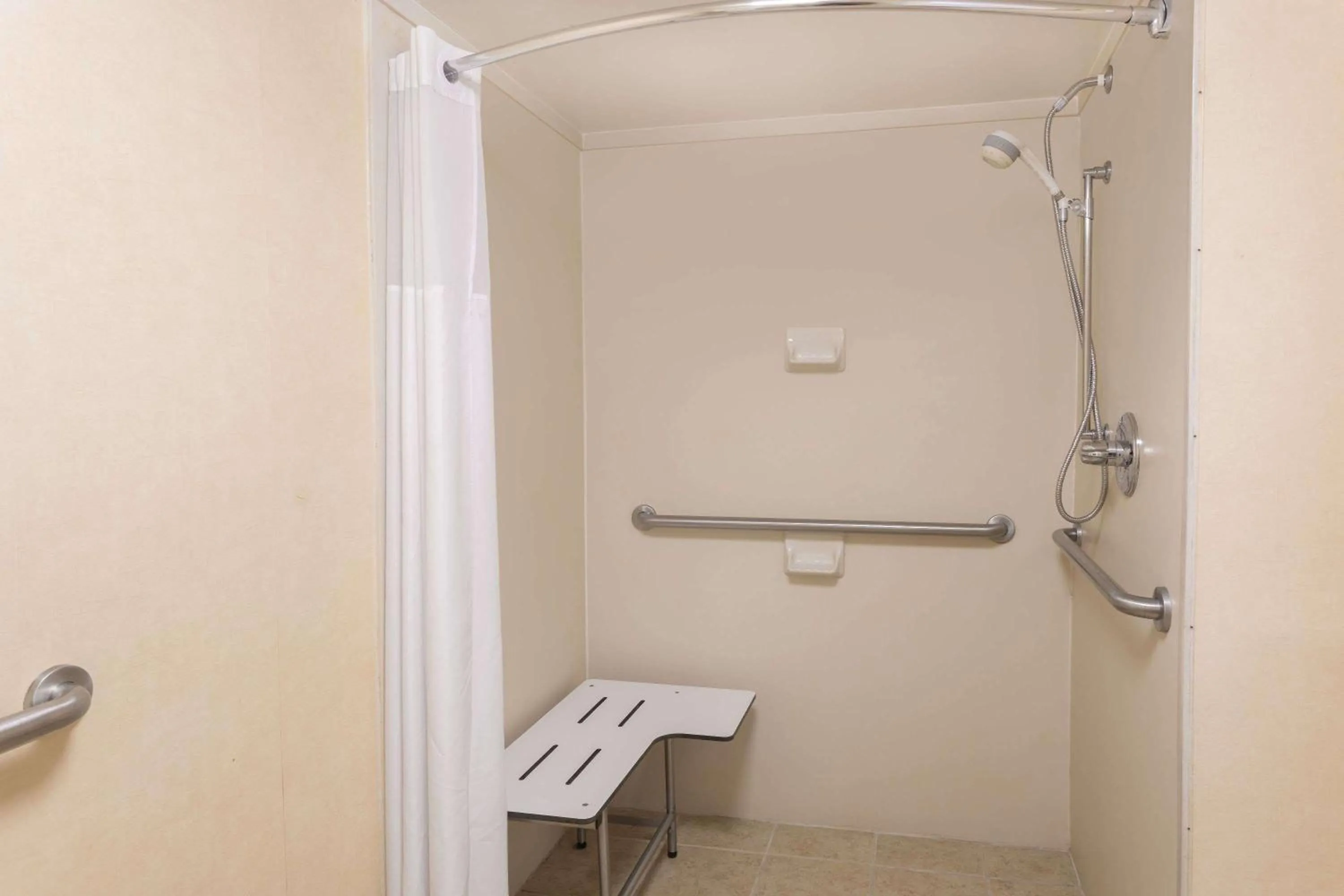 Bathroom in Baymont by Wyndham Griffin