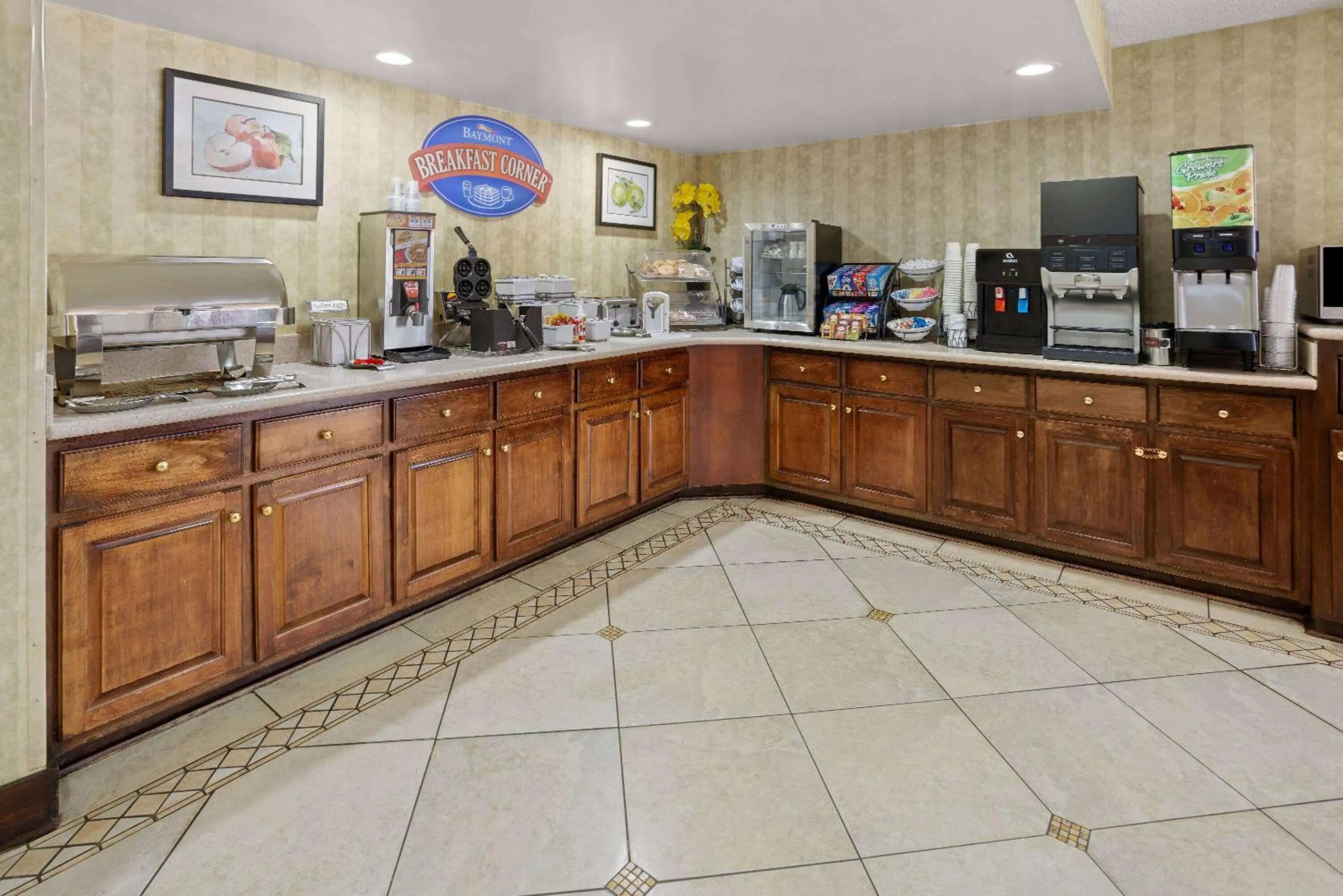 Breakfast in Baymont by Wyndham Griffin