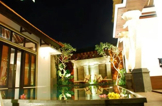 Swimming pool in Villa Cantik Tresna