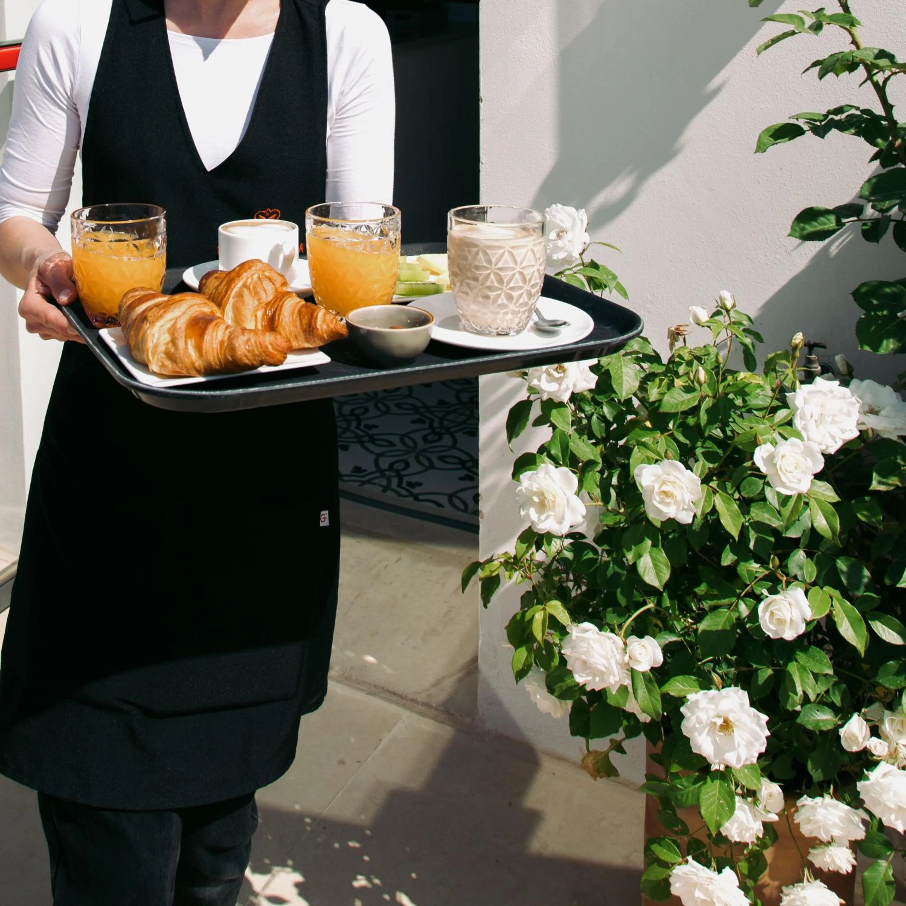 Food and drinks in Palazzo De Noha - Boutique Hotel