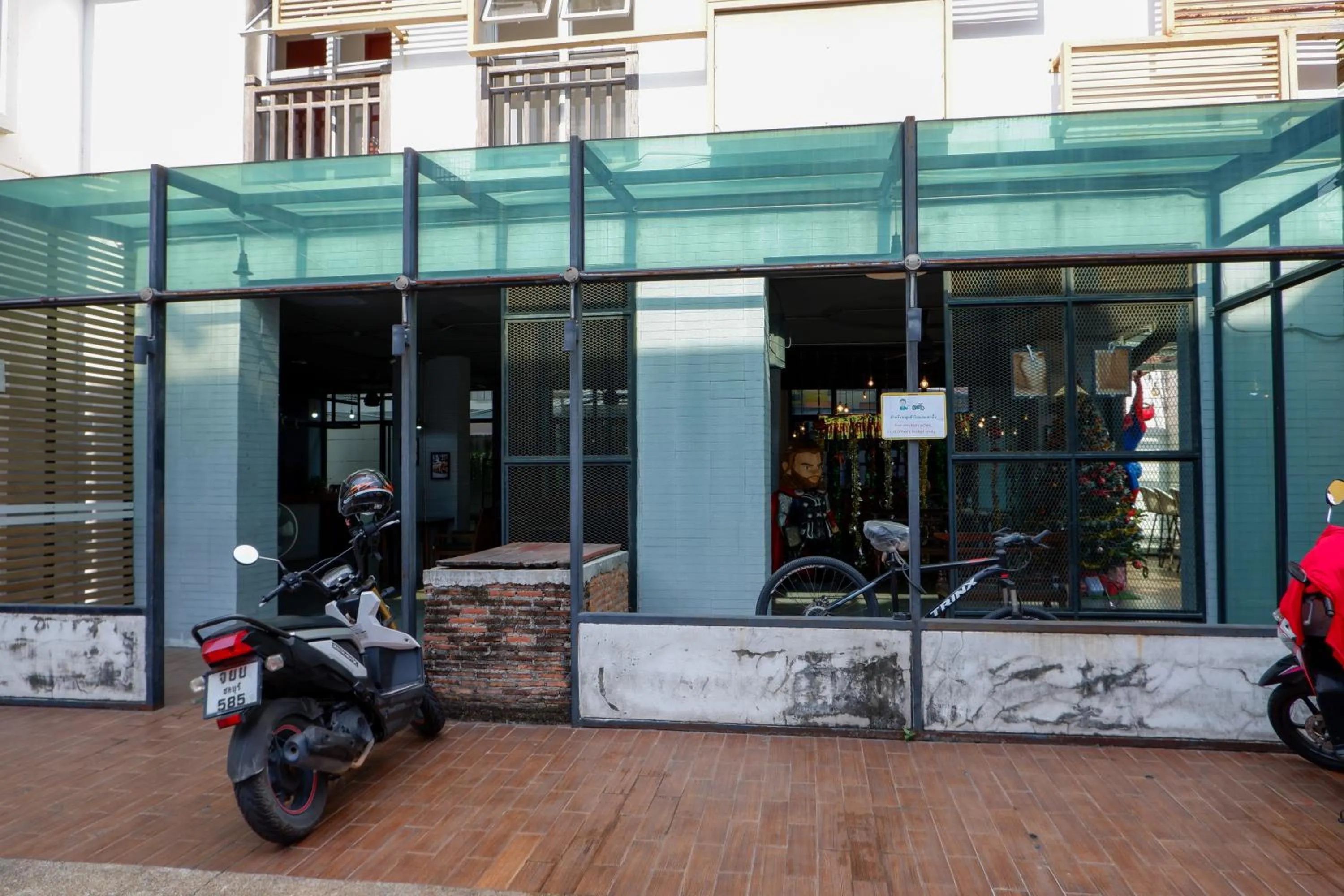 Parking in 18 Coins Budget Hotel