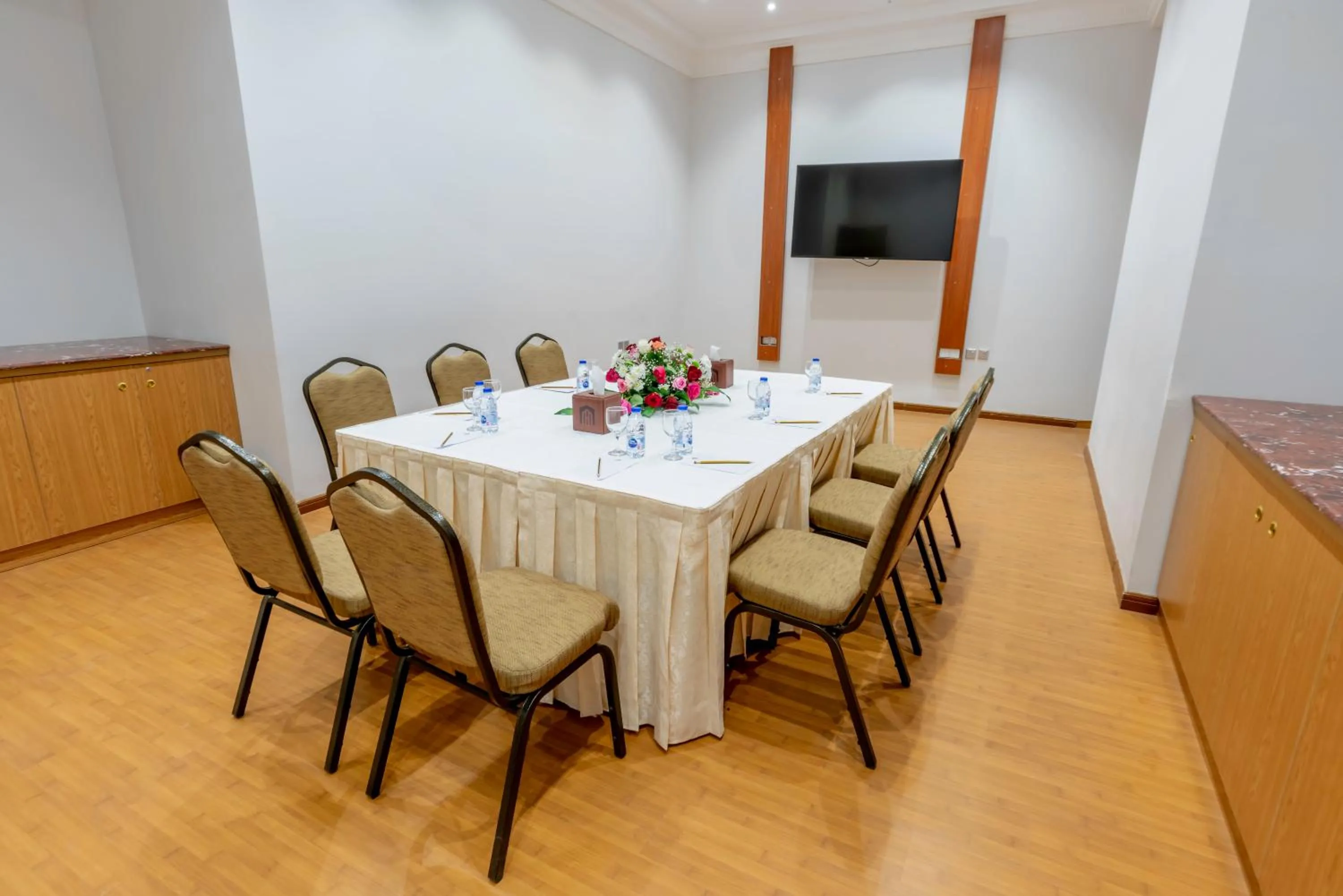 Meeting/conference room in Makeen Homes by Warwick Hotel