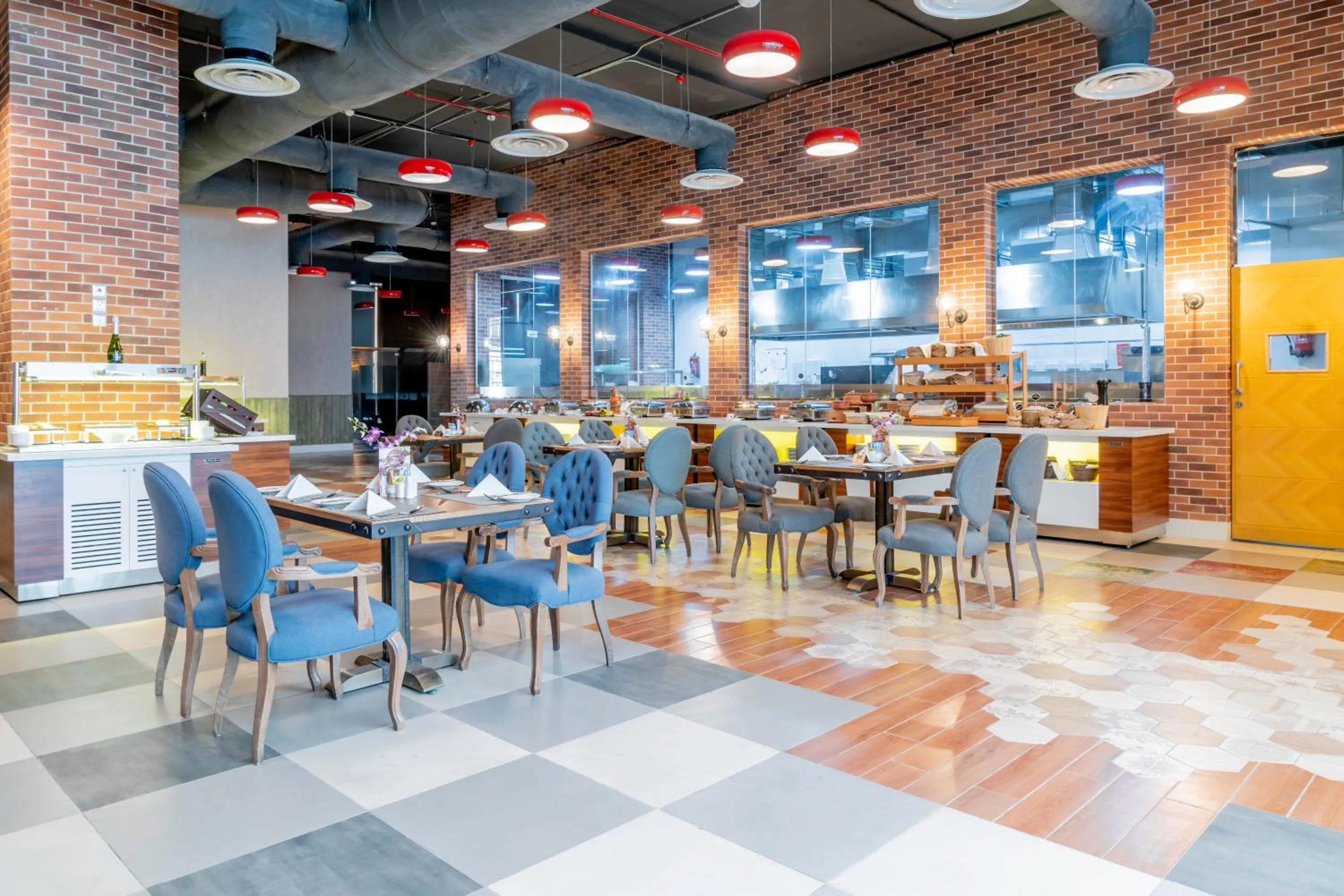 Restaurant/places to eat in Makeen Homes by Warwick Hotel