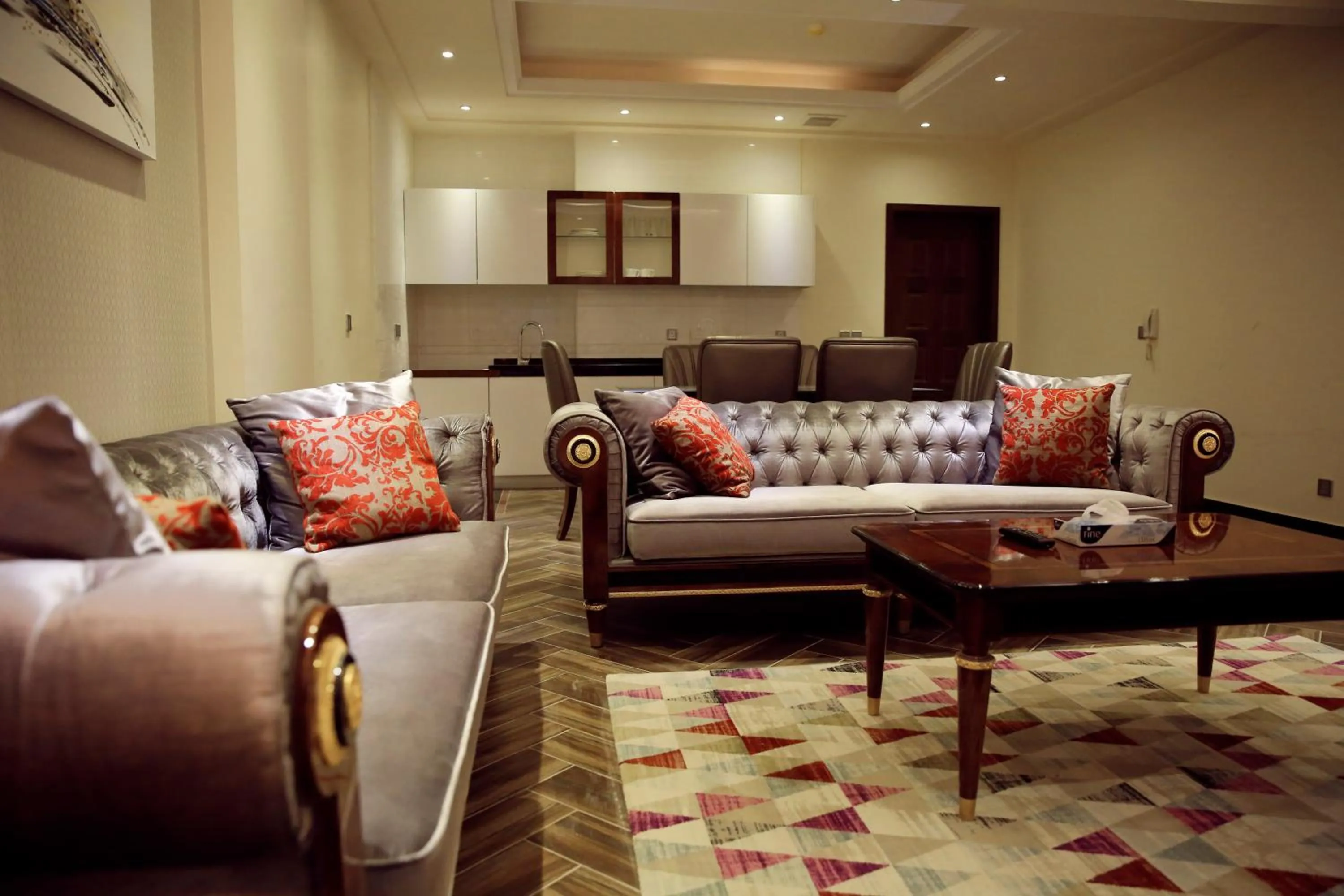 Kitchen or kitchenette in Makeen Homes by Warwick Hotel