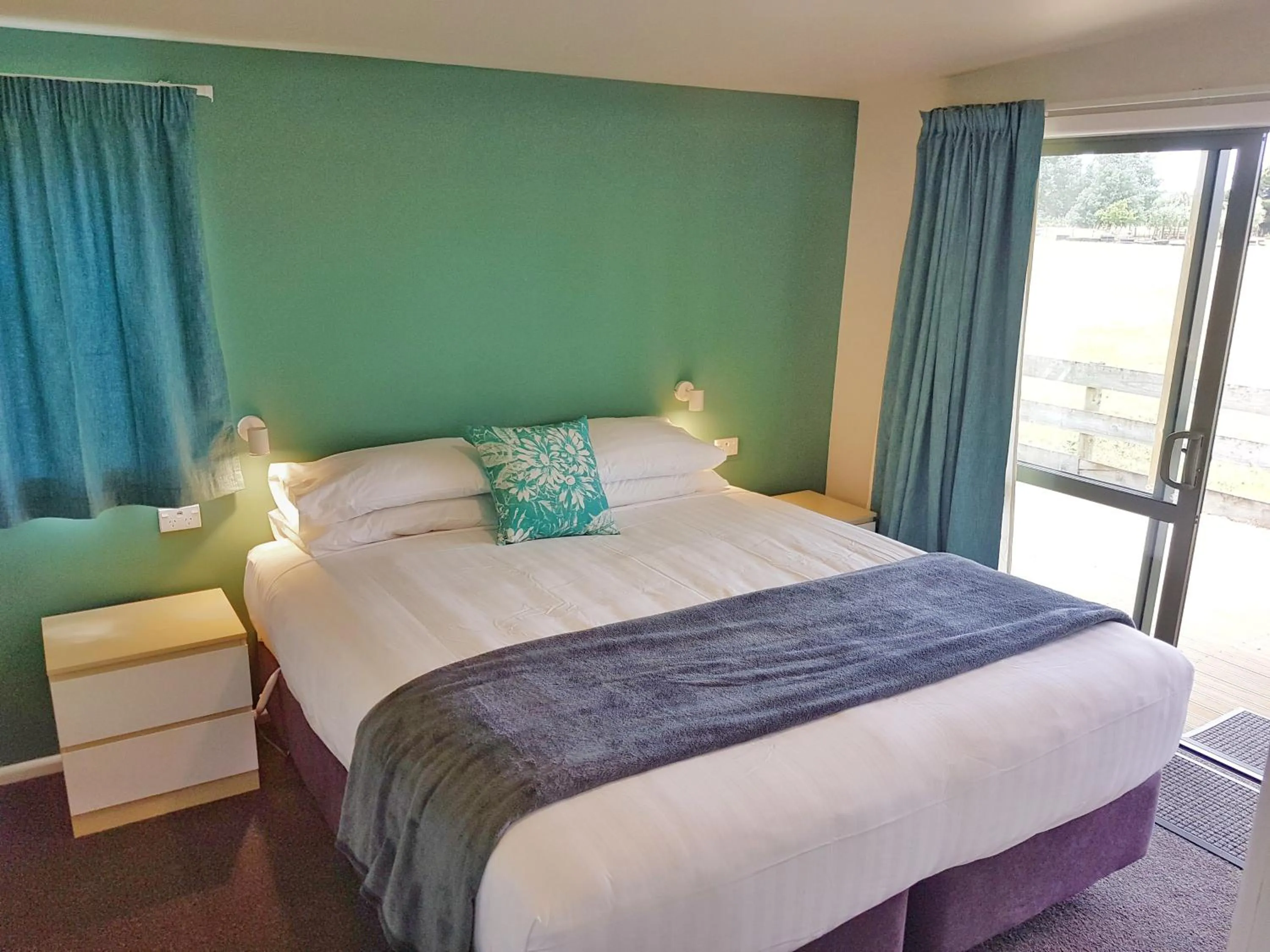 Bed in Martinborough TOP 10 Holiday Park