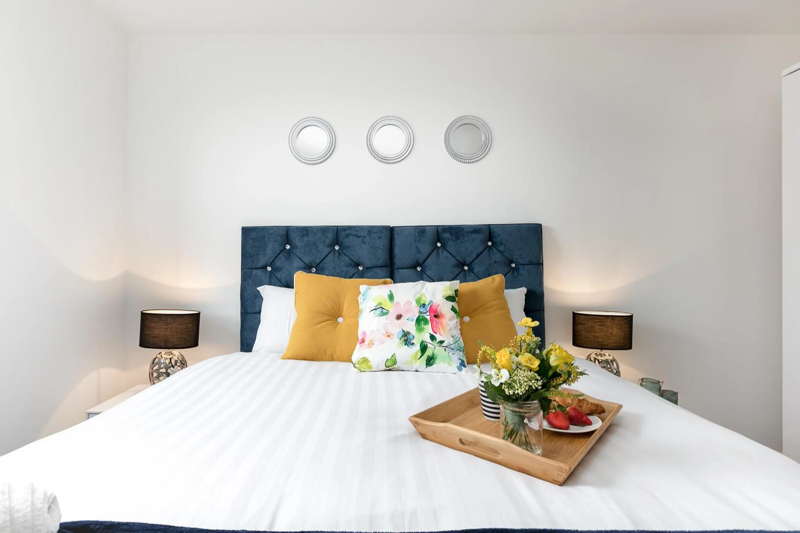 Bedroom in KVM - City Apartments - Contractors - Town Centre by KVM Stays