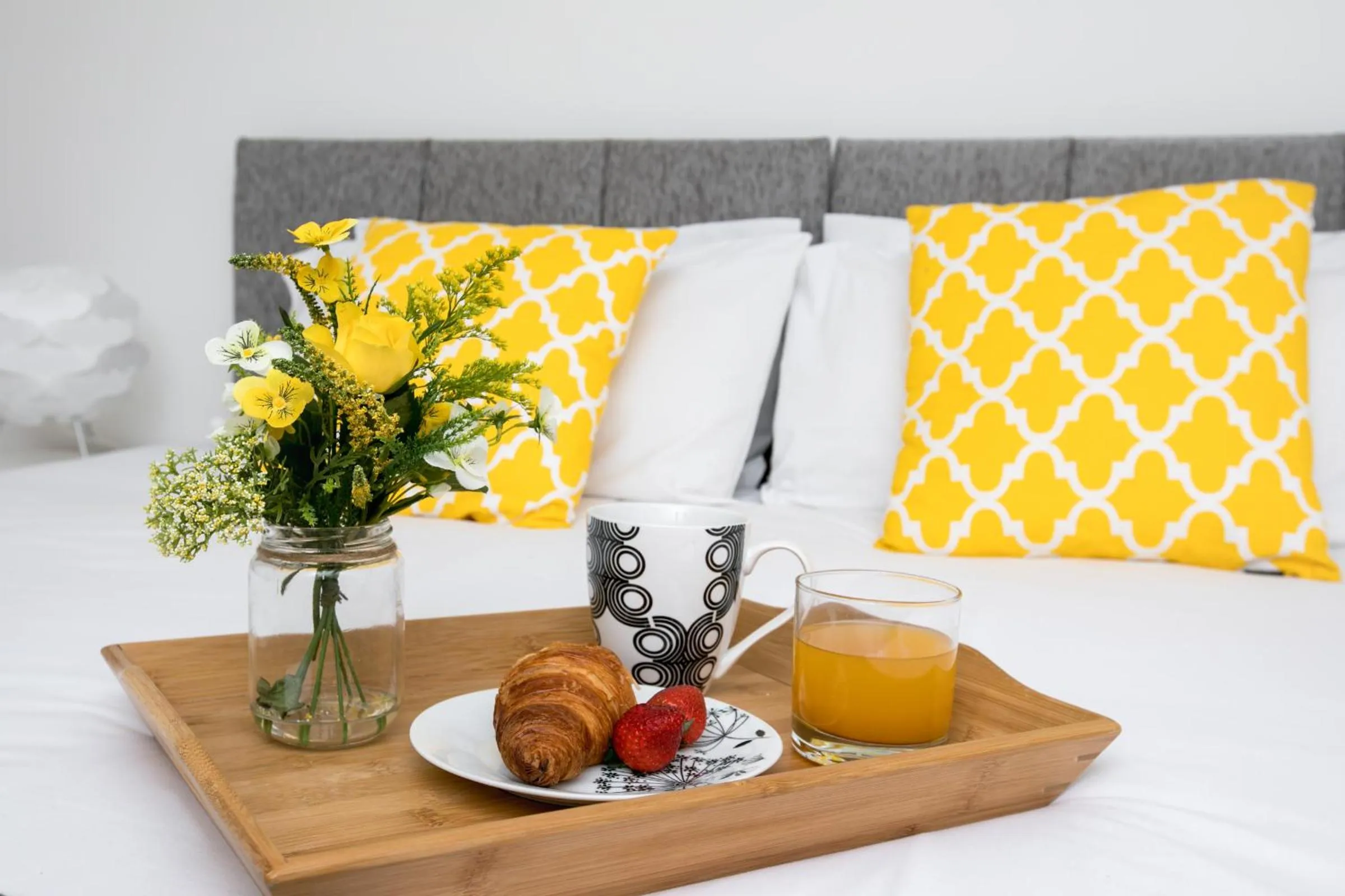 Bedroom in KVM - City Apartments - Contractors - Town Centre by KVM Stays