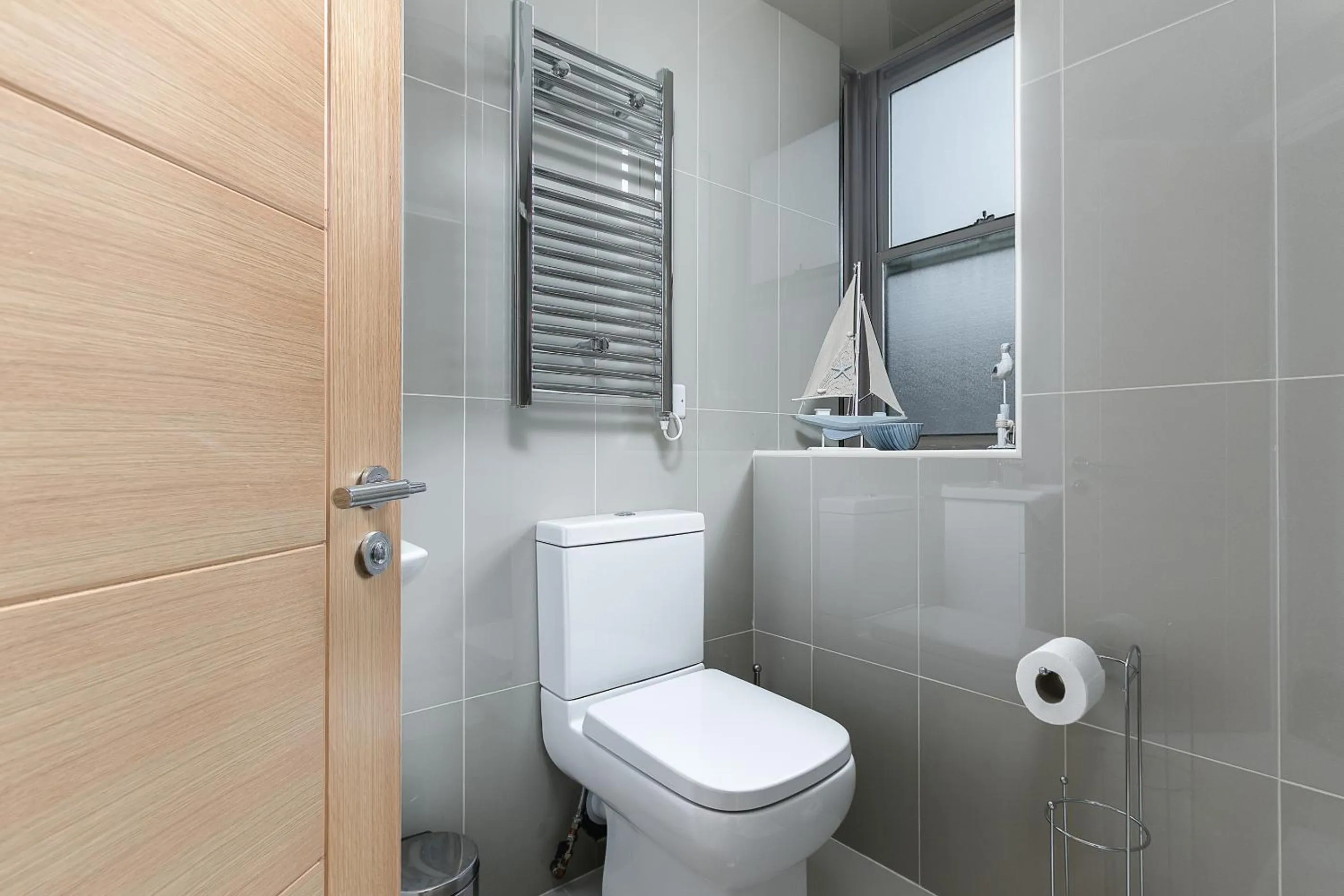 Bathroom in KVM - City Apartments - Contractors - Town Centre by KVM Stays