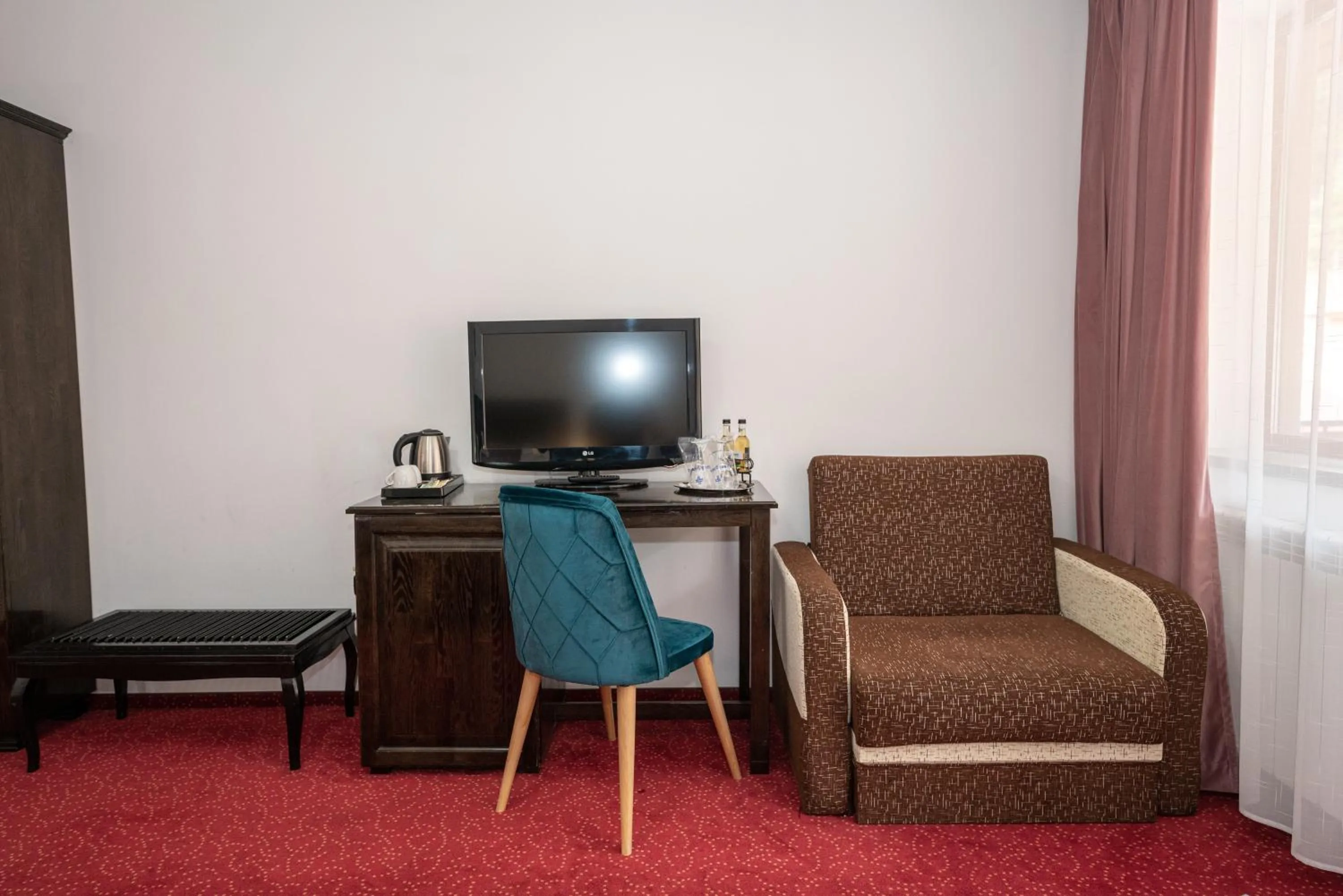 Seating area in Hotel Cumpatu