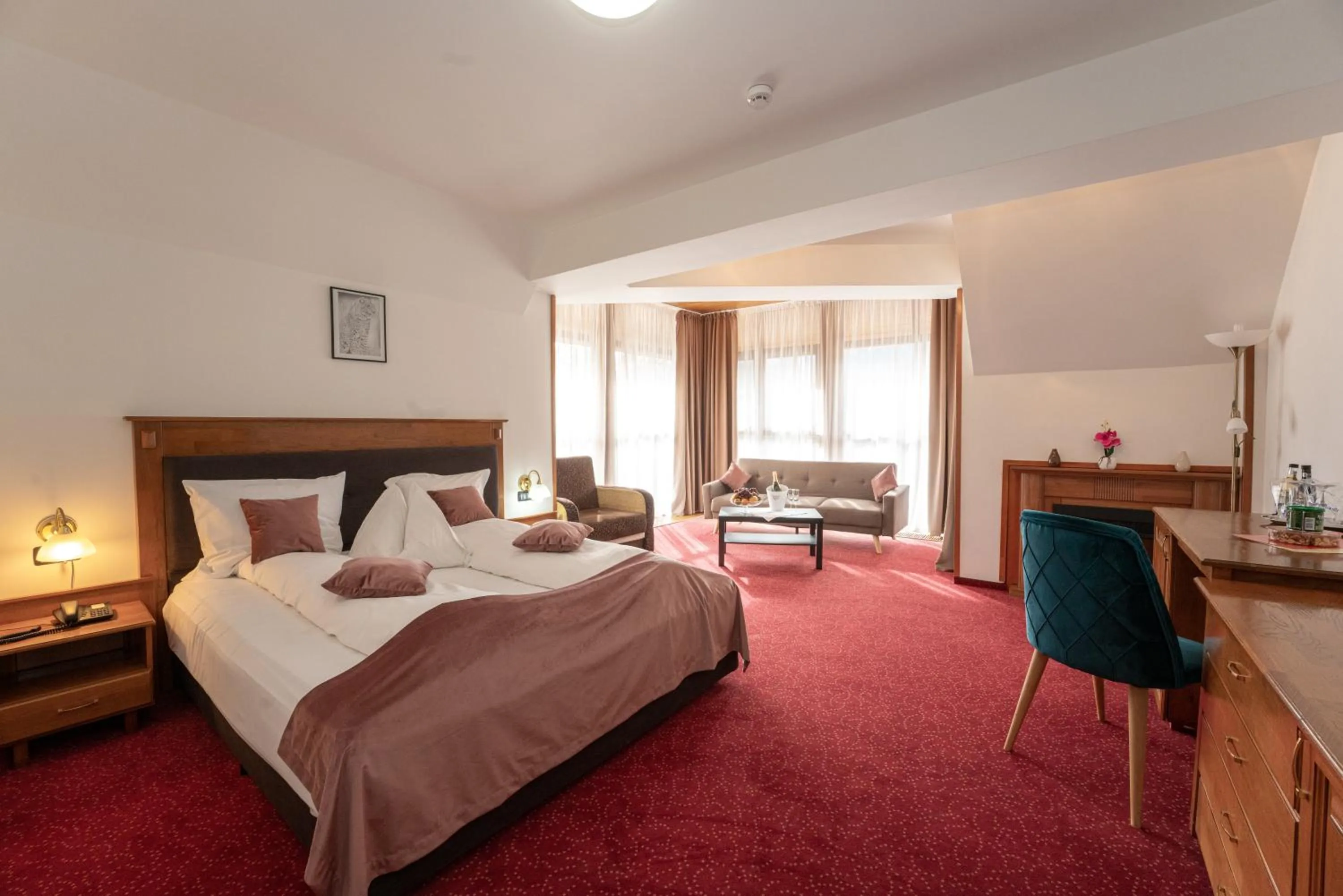 Photo of the whole room, Bed in Hotel Cumpatu