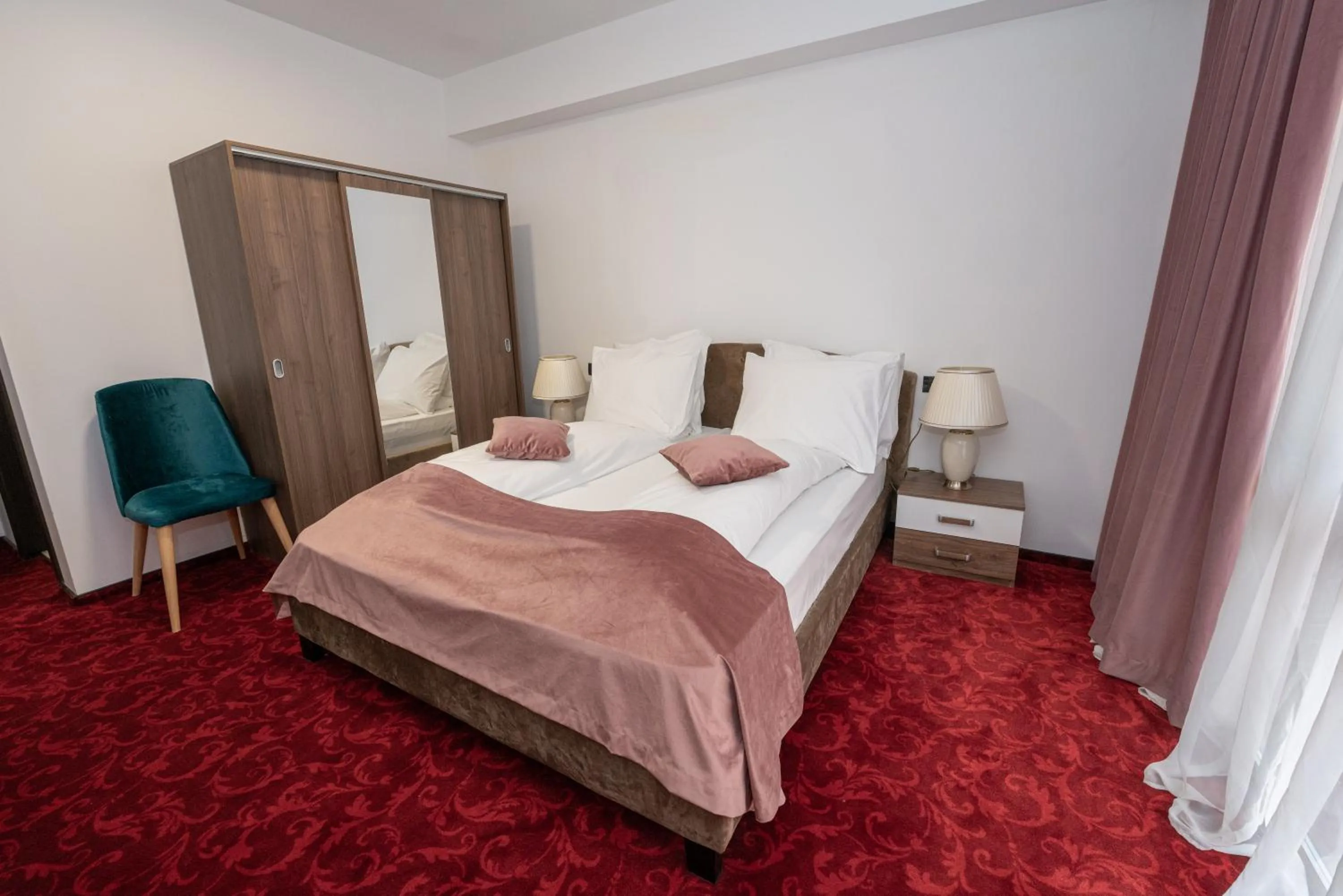 Photo of the whole room, Bed in Hotel Cumpatu