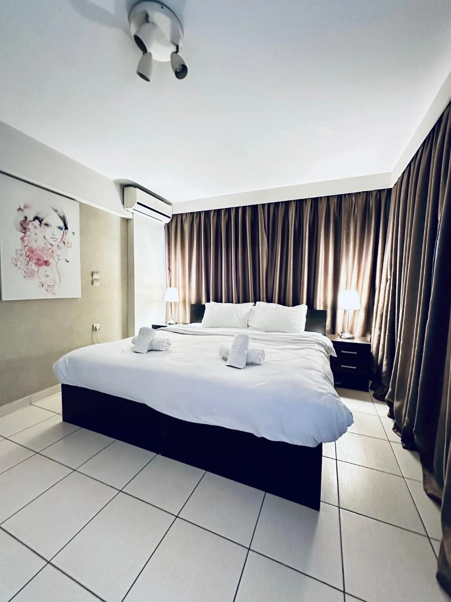 Bed in Mc Queen Rooms & Apartments