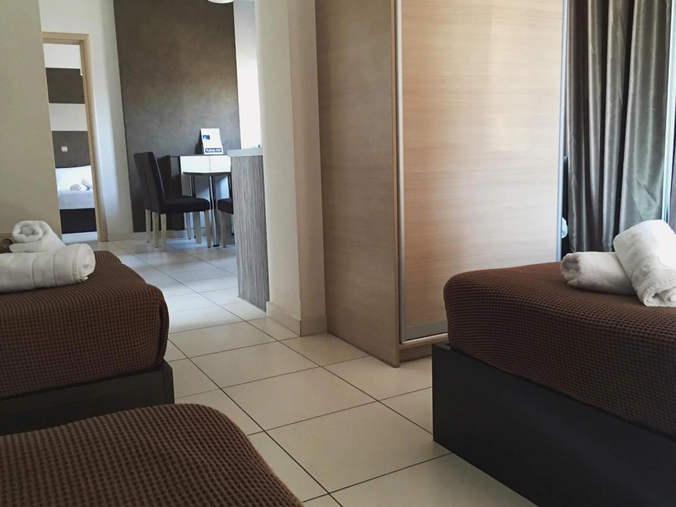 Bedroom, Bed in Mc Queen Rooms & Apartments