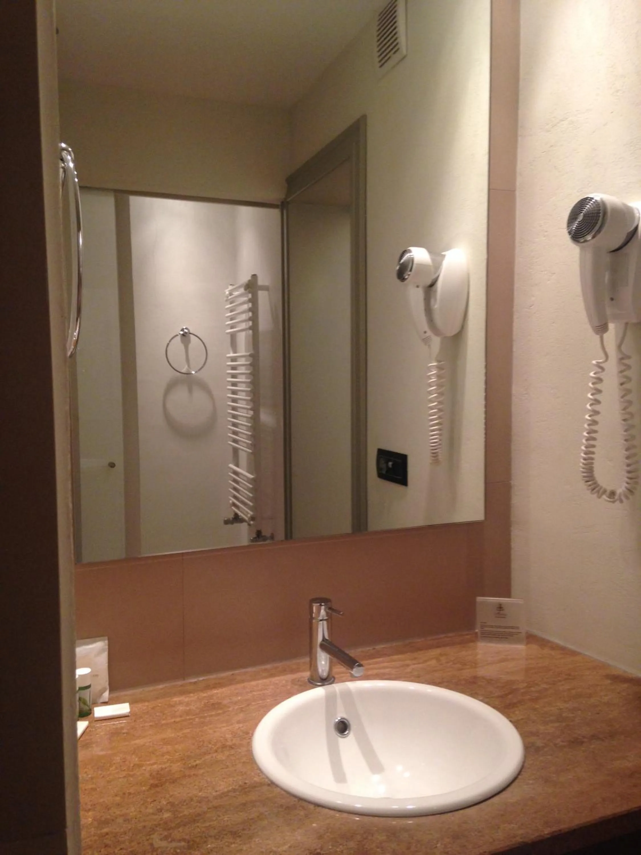 Bathroom in Alvino Suite And Breakfast