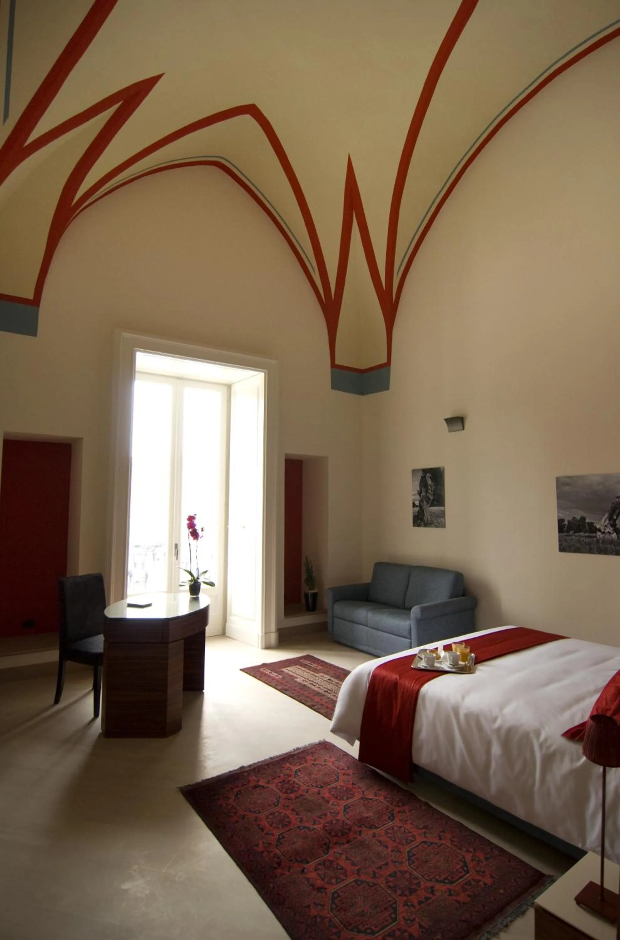 Photo of the whole room, Bed in Alvino Suite And Breakfast