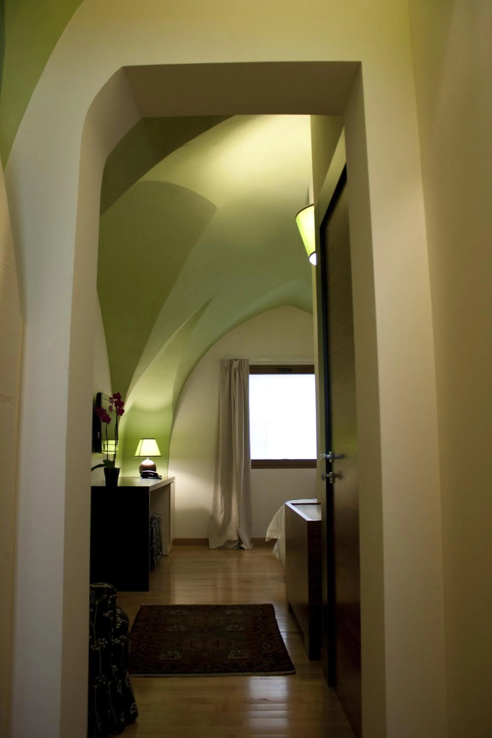 Photo of the whole room, Bed in Alvino Suite And Breakfast