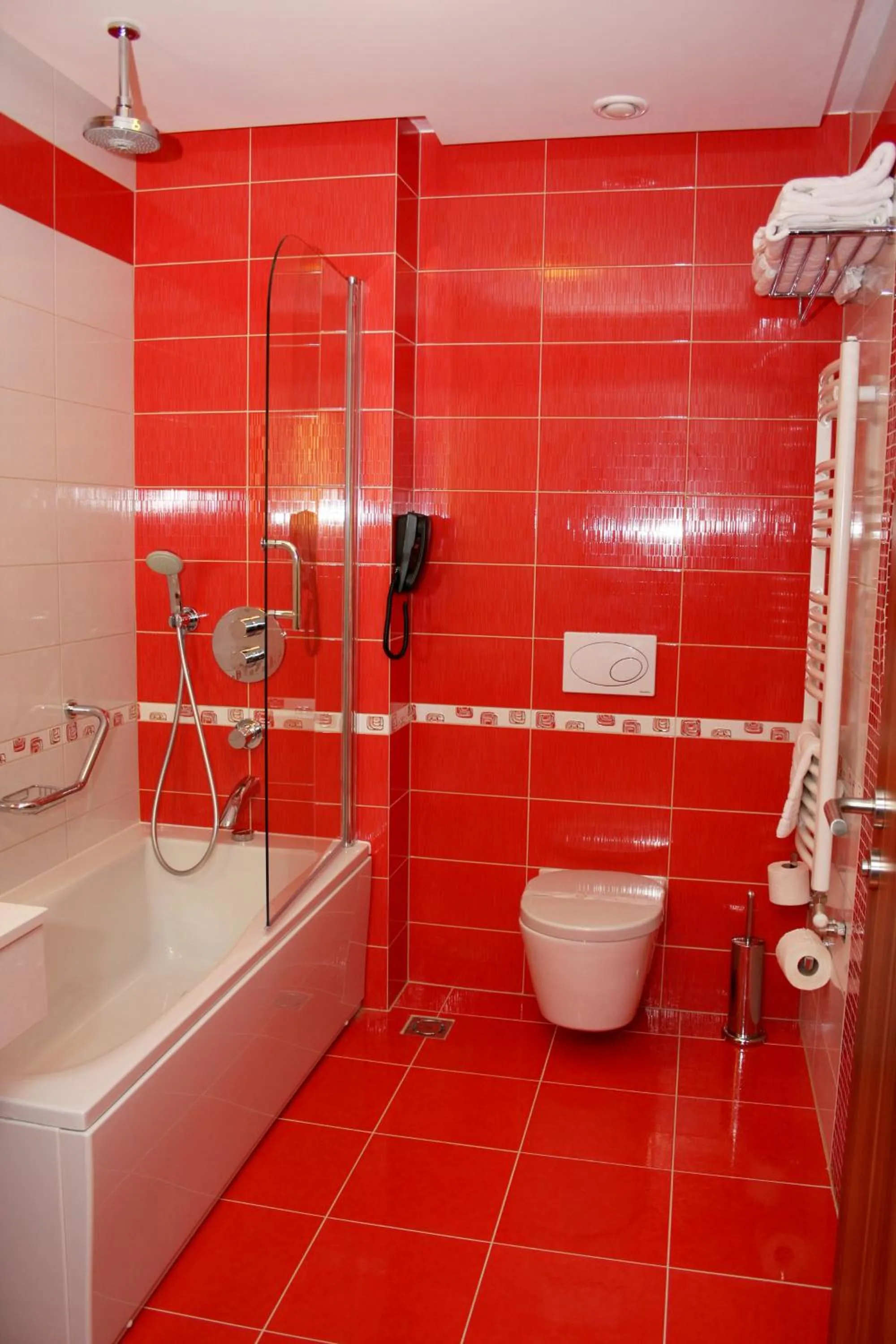 Bathroom in Hotel President