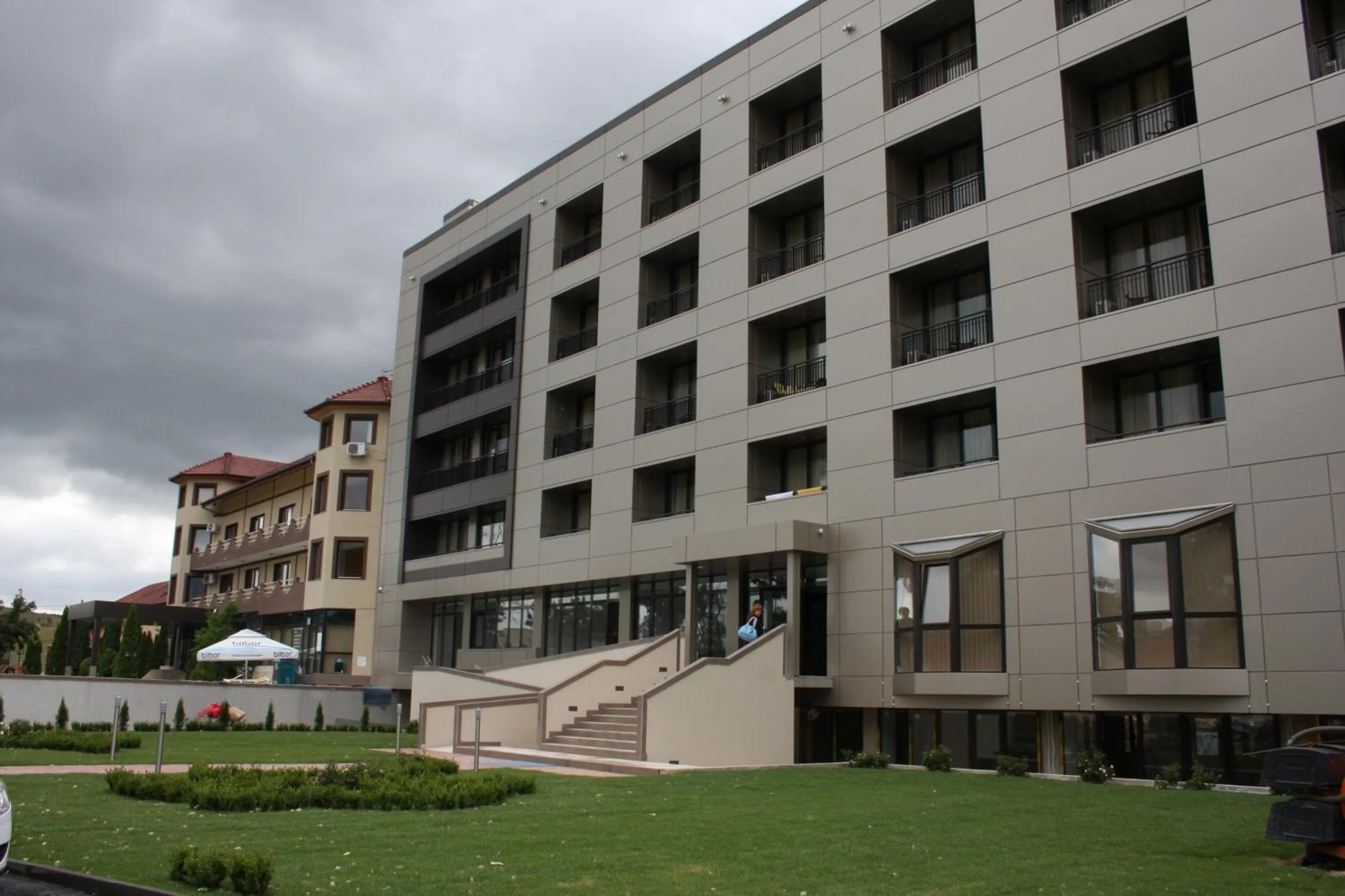 Facade/entrance in Hotel President